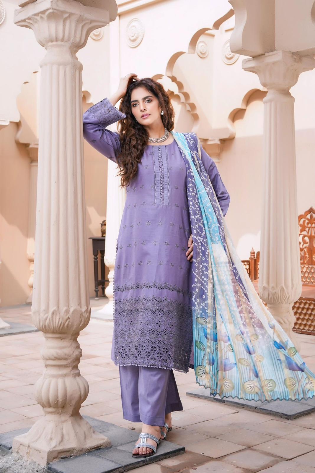 MUNIRA | EMBROIDERED LAWN READYMADE | MUL08