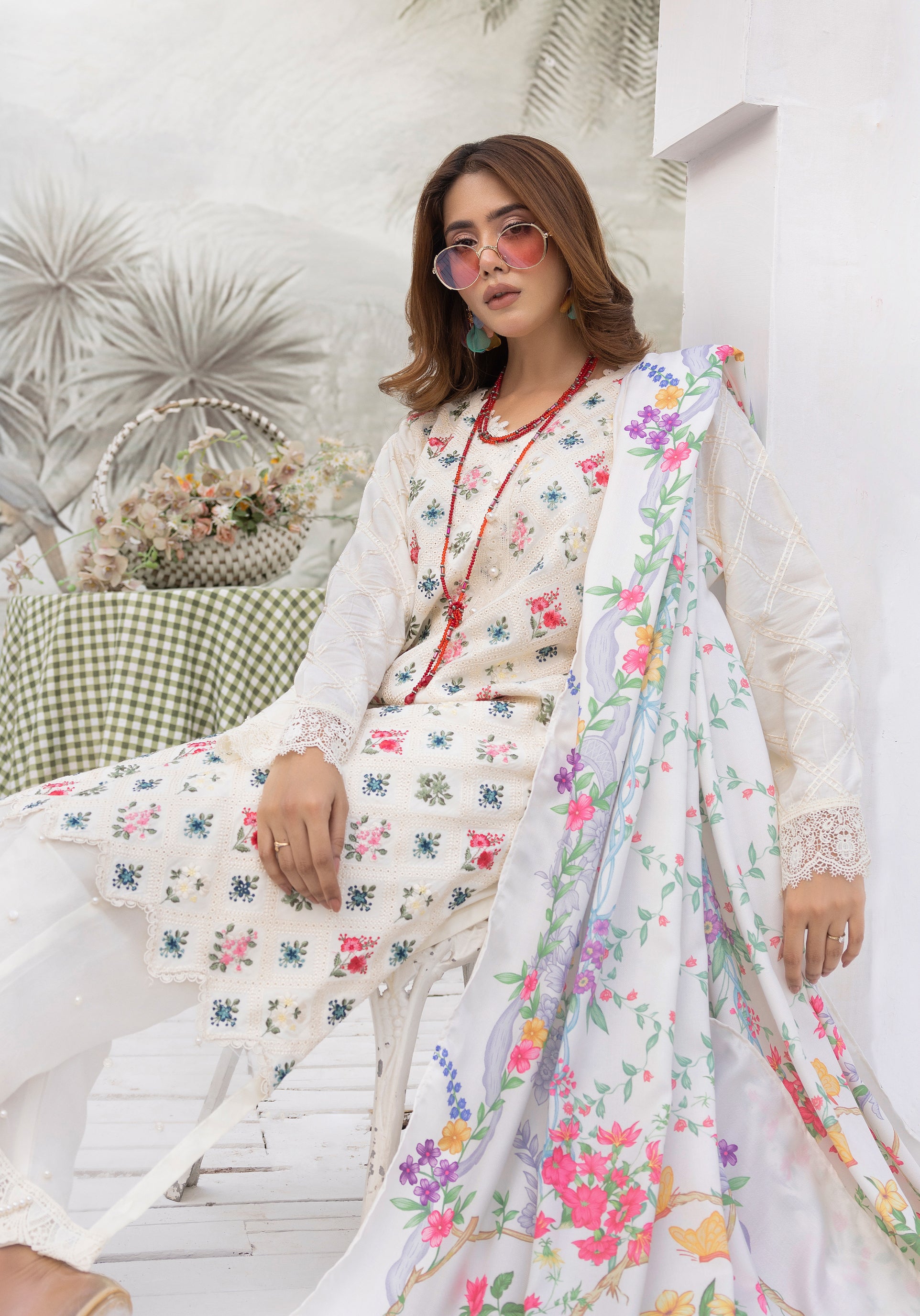 SIMRANS PETAL LUXURY EMBROIDERED HEAVY LINEN 3PC READYMADE SUKH0012