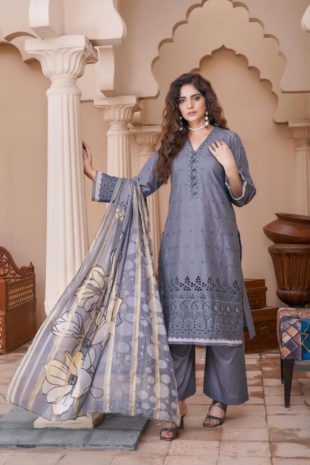 MUNIRA | EMBROIDERED LAWN READYMADE | MUL09