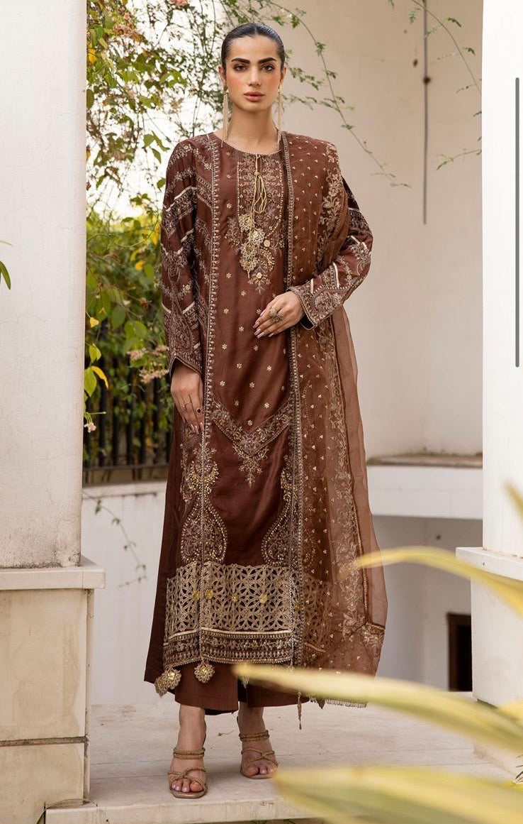 SIMRANS Suffuse 3 piece embroidered suit 002