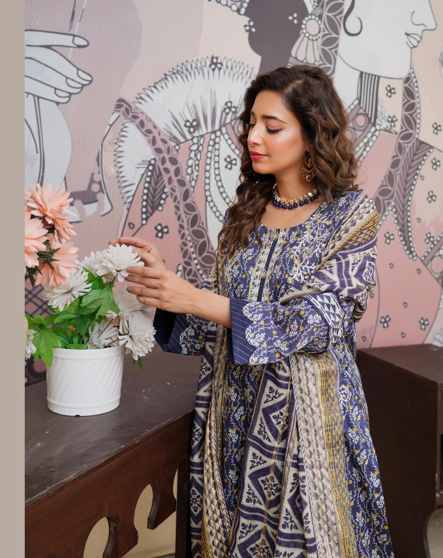 MUNIRA | EMBROIDERED LAWN READYMADE | MTL03