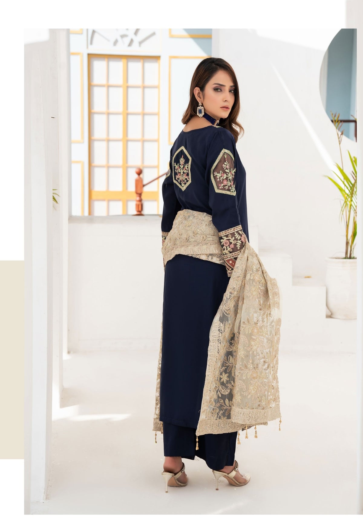 SIMRANS ‘CHAMAK DAMAK’ | EMBROIDERED FANCY COTTON  3PC READYMADE | SM485