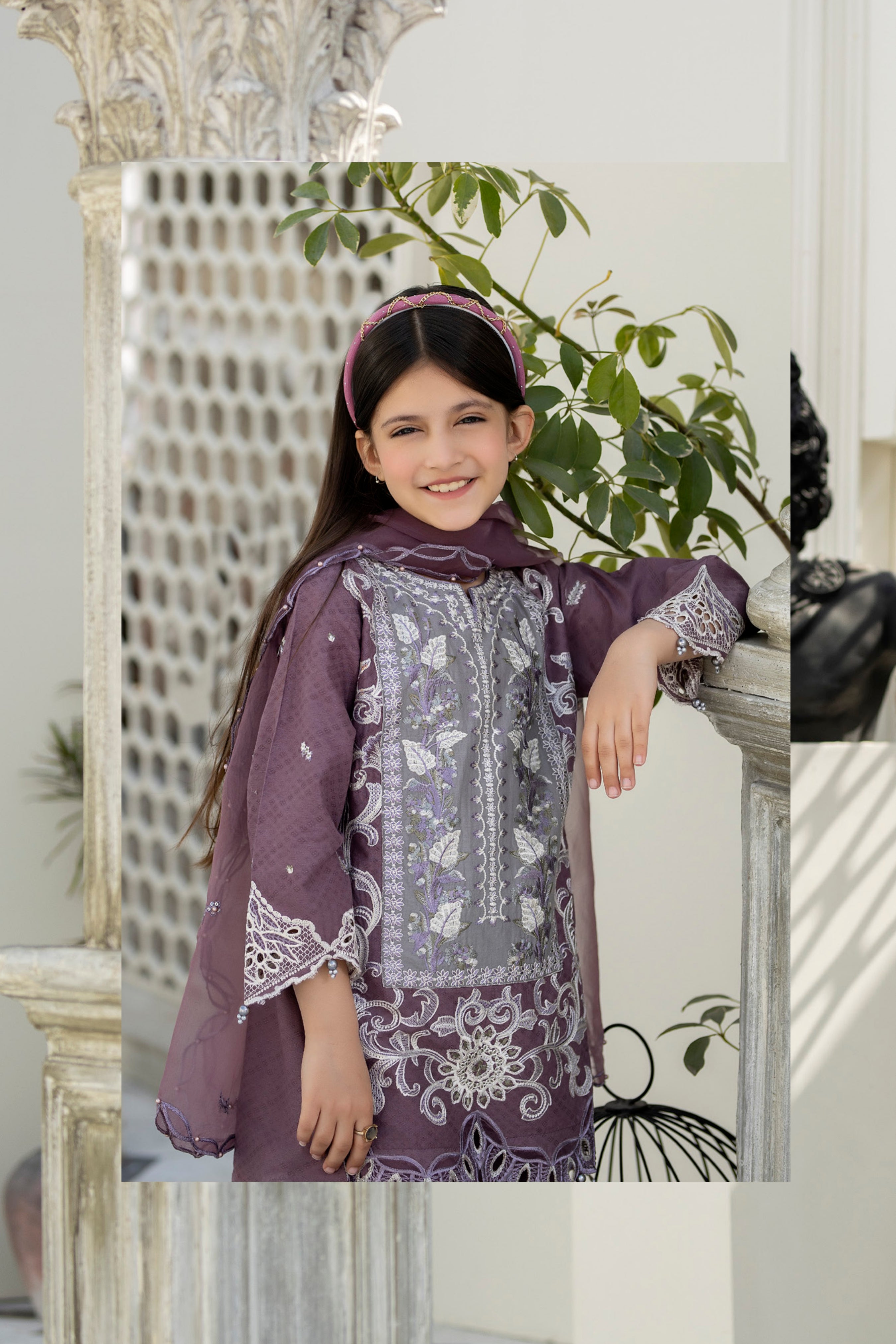 SIMRANS EID FESTIVE CHIKANKARI JACQUARD MUMMY & ME/kids 3PC READYMADE - SEE4302