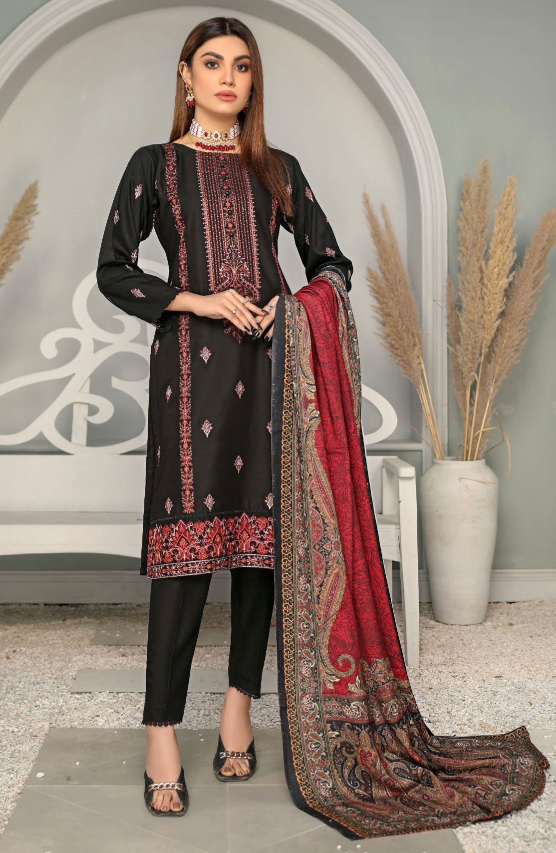 MAHJABEEN BY SIMRANS EMBROIDERED LINEN 3PC READYMADE SMJL003