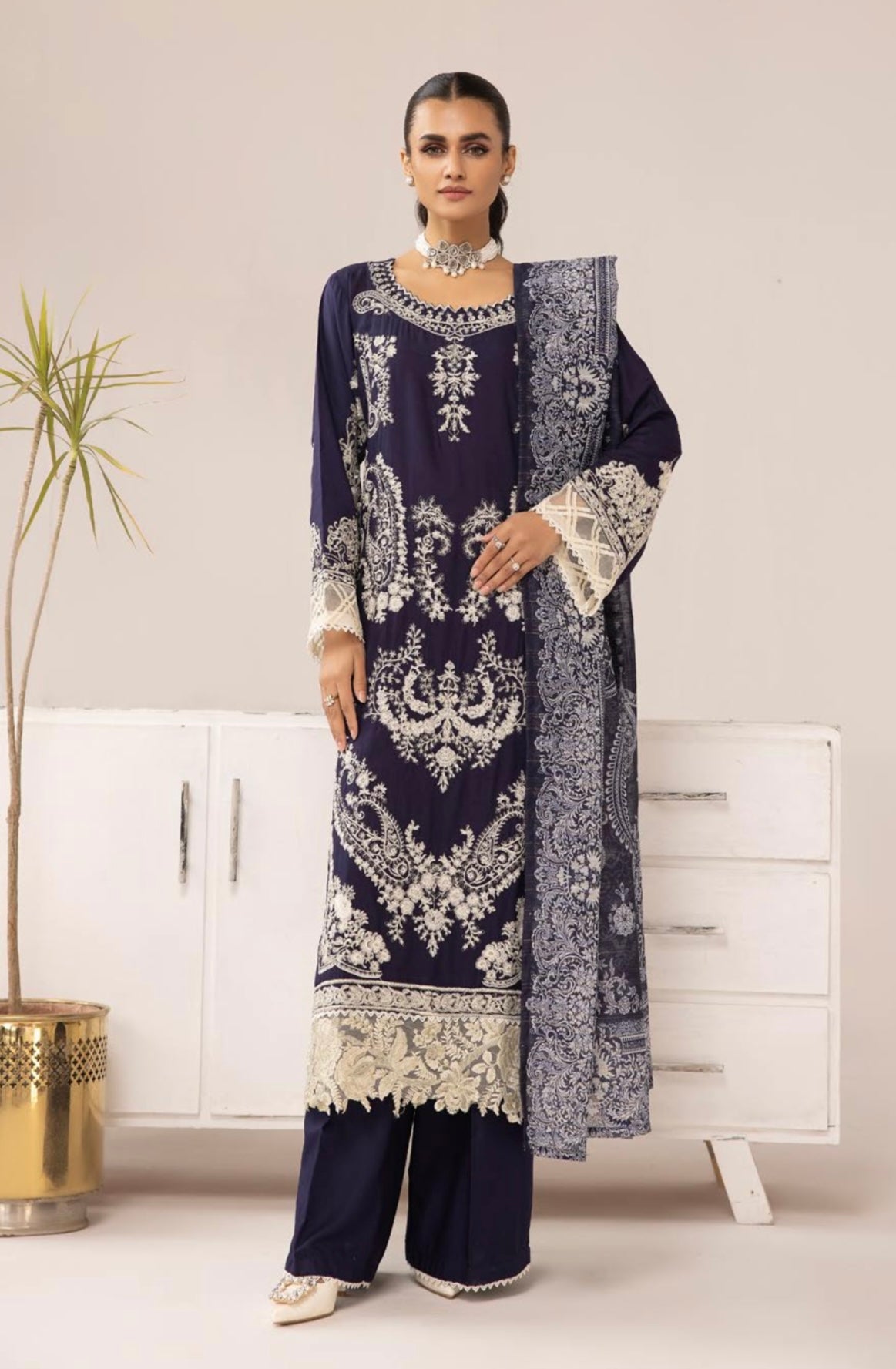 SIMRANS |SANA SAFINA DIGITAL EMBROIDERED LINEN 3PC READYMADE | ARTICLE-04