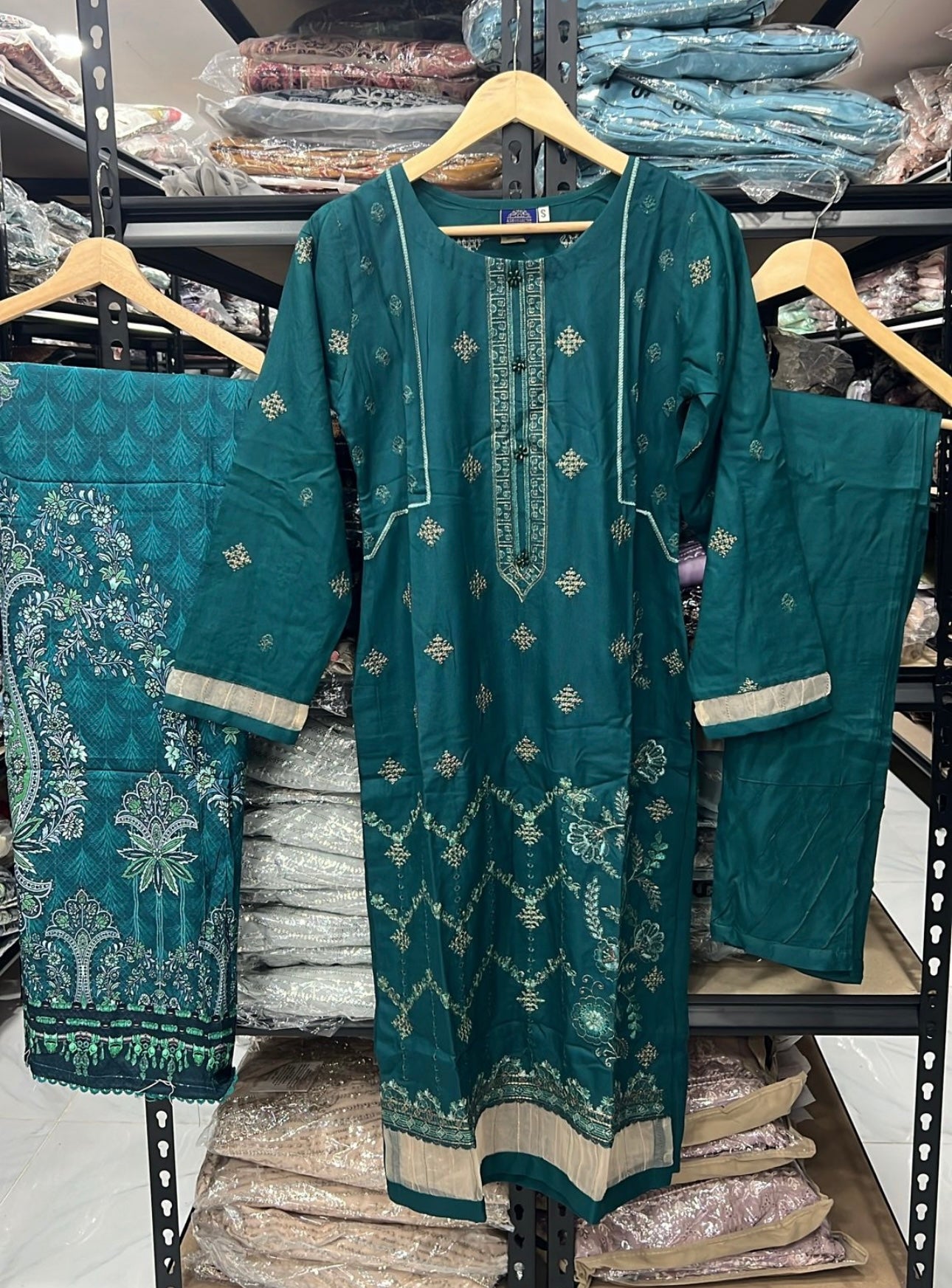 NISHAT INSPIRED | EMBROIDERED 3PC DHANAK READYMADE | MBD781