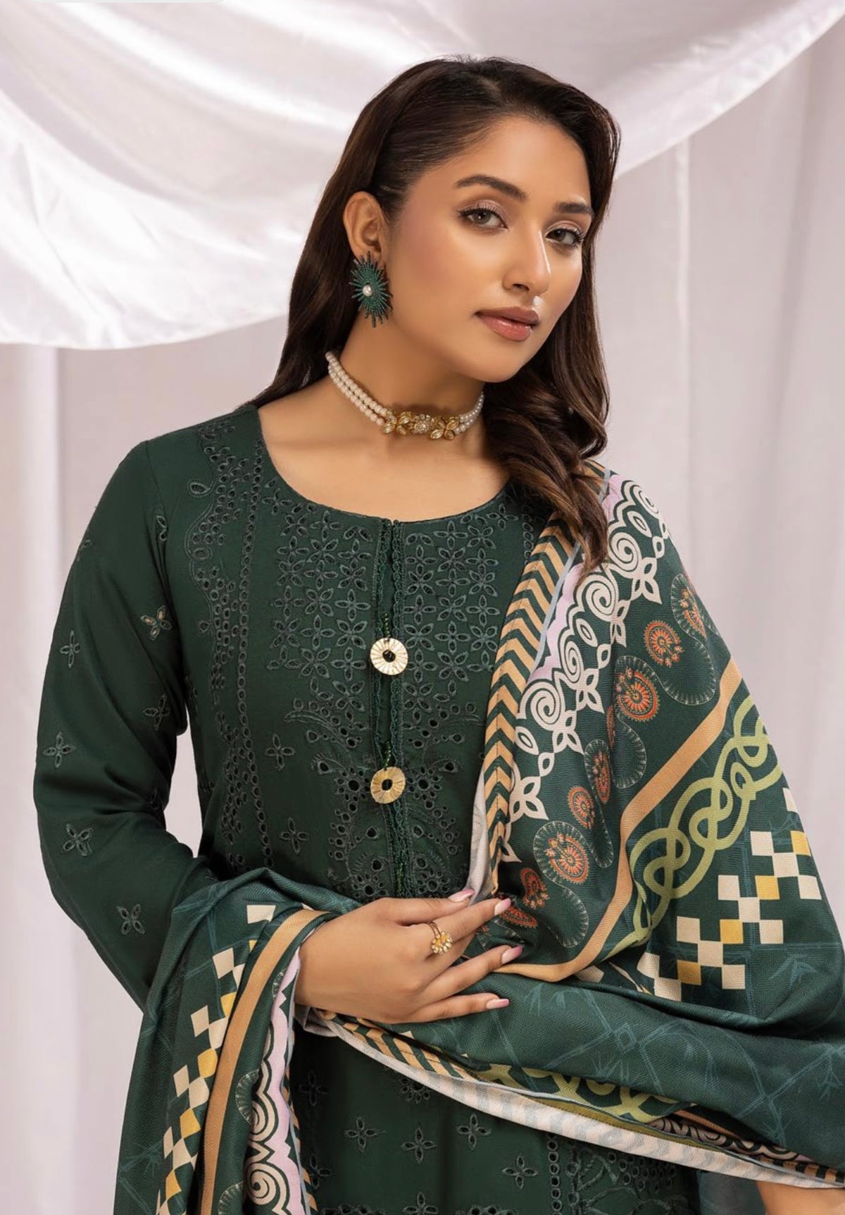 SIMRANS ‘AAFREEN’ | EMBROIDERED DHANAK CHIKANKARI READYMADE | SM701 (GREEN)