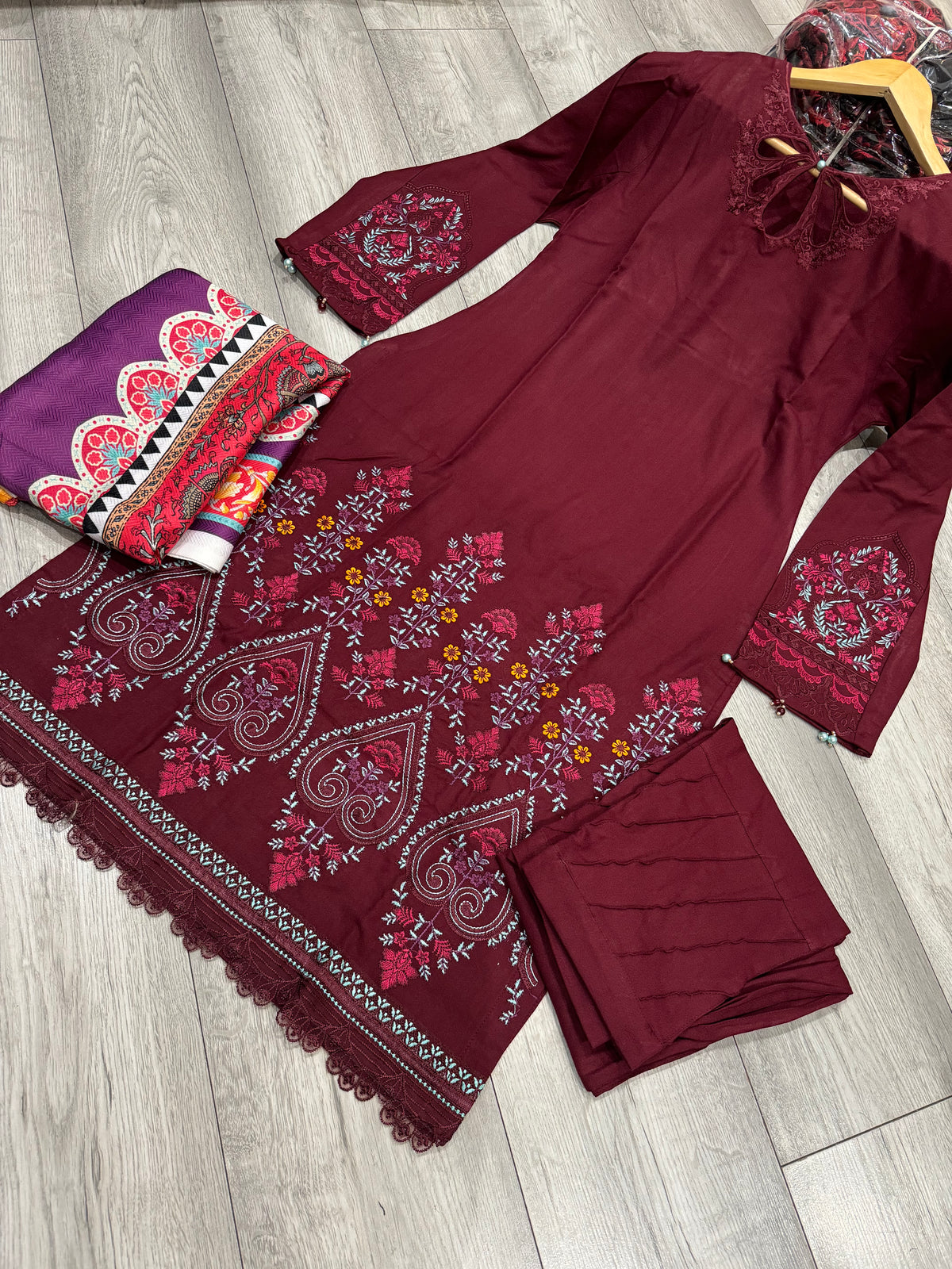 AROOSH INSPIRED | EMBROIDERED 3PC DHANAK READYMADE | MBD7878