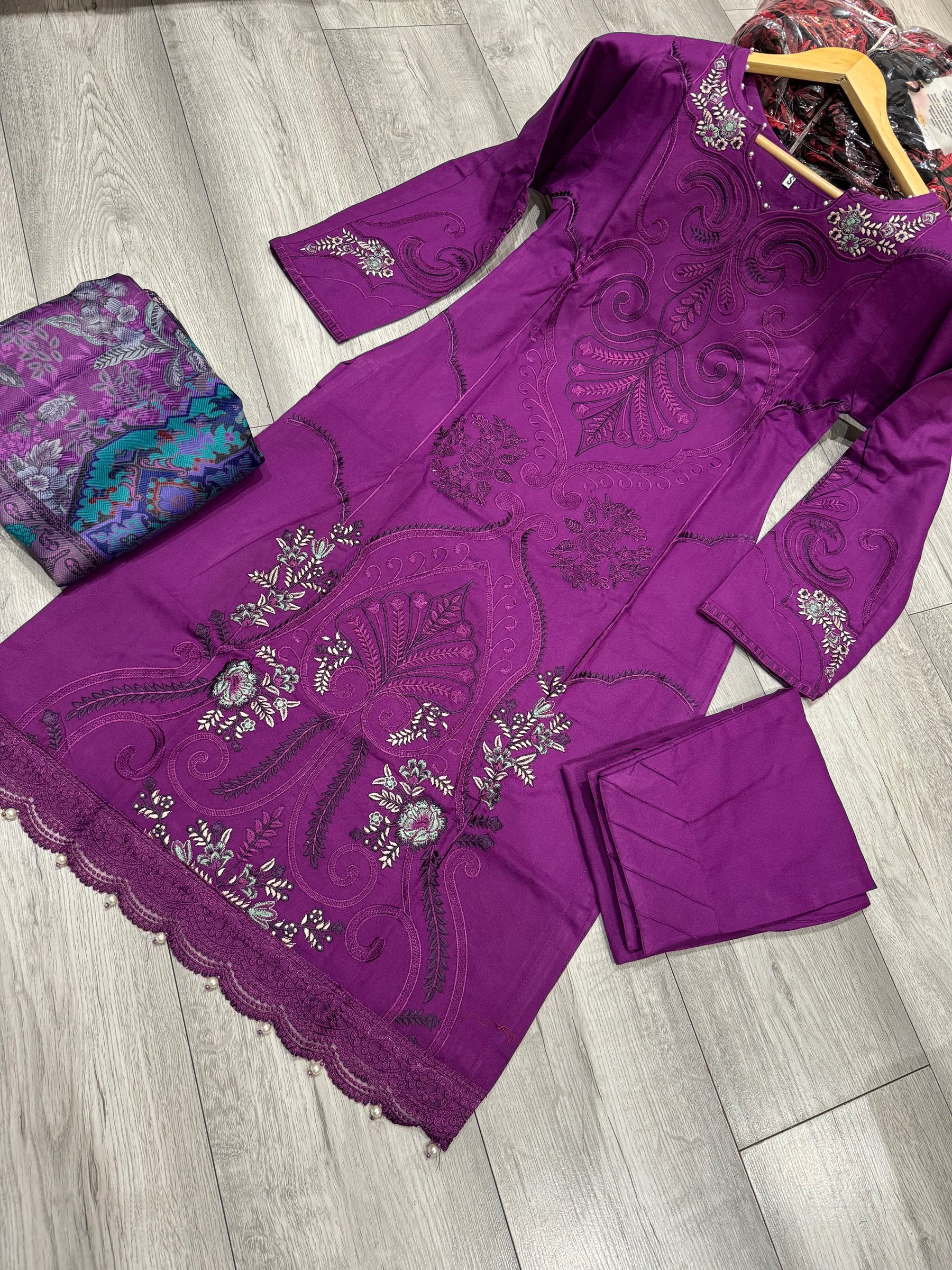 AROOSH INSPIRED | EMBROIDERED 3PC DHANAK READYMADE | MBD7880