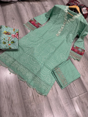 AROOSH INSPIRED | EMBROIDERED 3PC DHANAK READYMADE | MBD7885