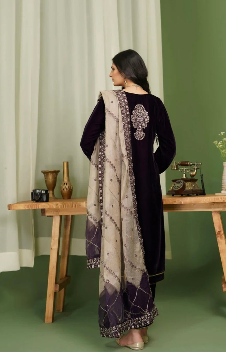 SIMRANS ‘MAKHMALI’ | EMBROIDERED VELVET FANCY DUPATTA READYMADE | SM710 (PURPLE)