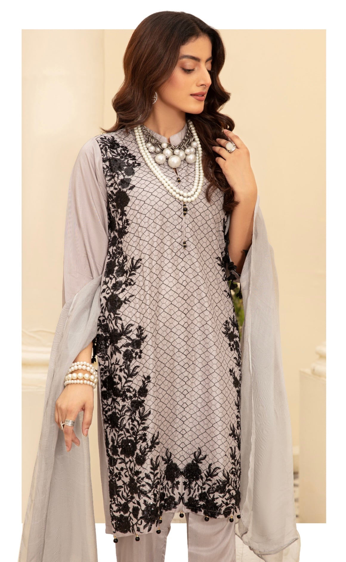 SIMRANS ‘LIANA’ | EMBROIDERED VISCOSE 3PC READYMADE | SM352