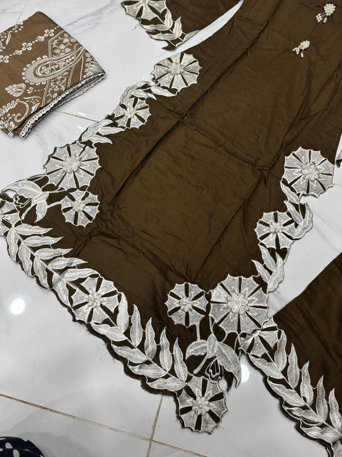 SIMRANS ‘ZOYA’ | DHANAK EMBROIDERED WITH DIAMOND DUPPATA READYMADE | SM733