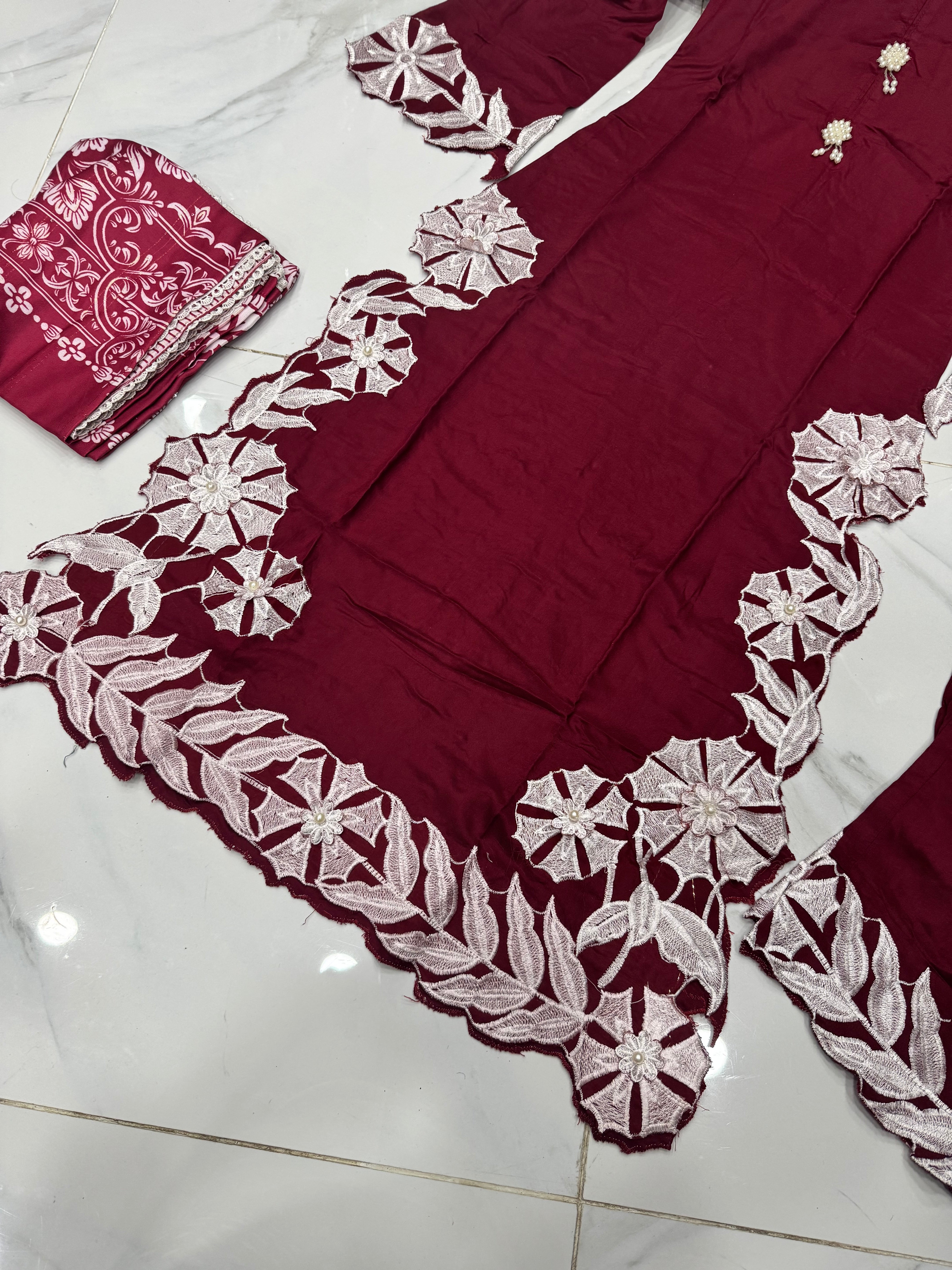 SIMRANS ‘ZOYA’ | DHANAK EMBROIDERED WITH DIAMOND DUPPATA READYMADE | SM734