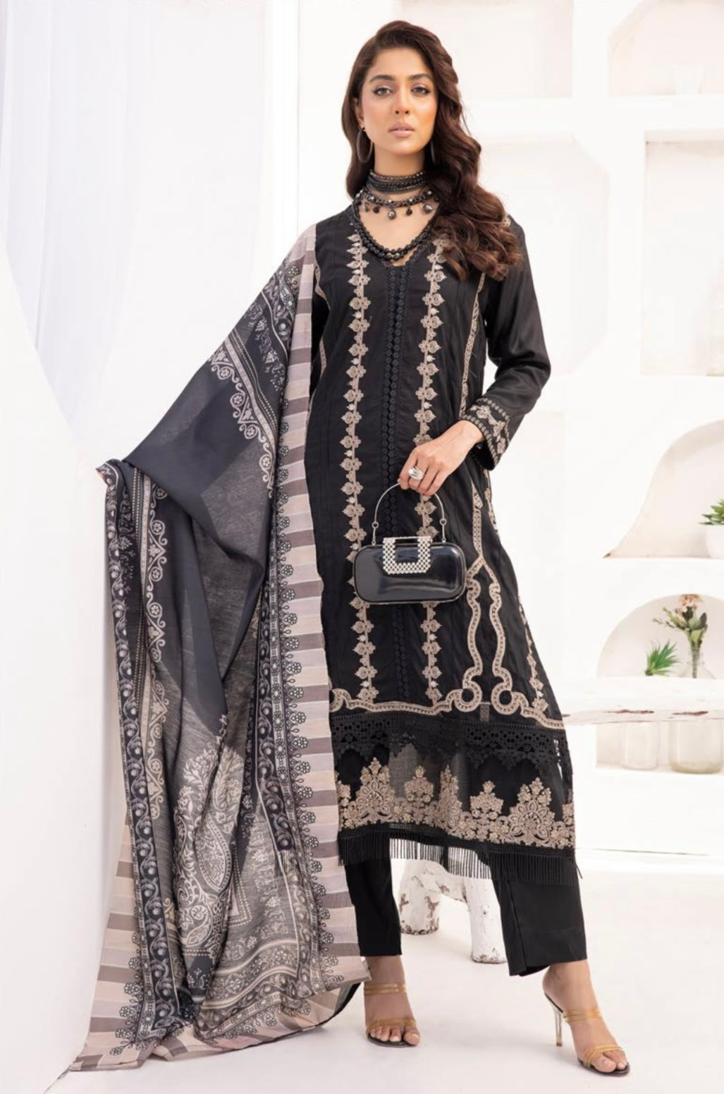 MB BY SIMRANS EMBROIDERED COLLECTION MBLS027