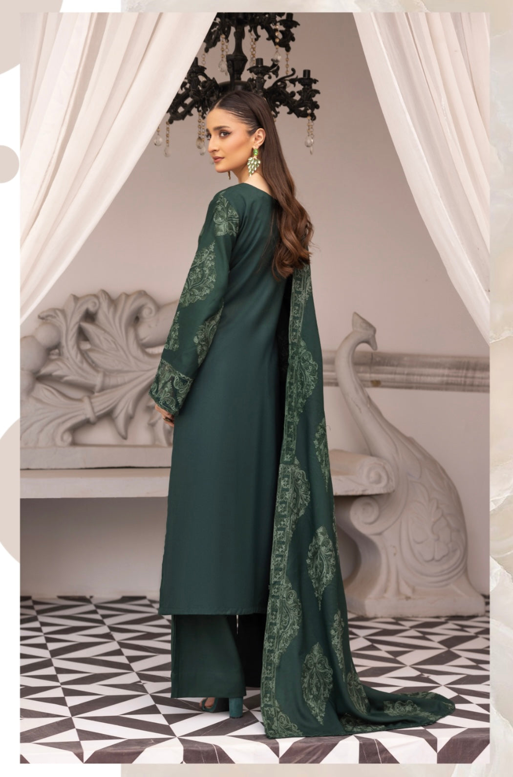 SIMRANS SIGNATURE EMBROIDERED DHANAK SUITS 3PC READYMADE SDR472