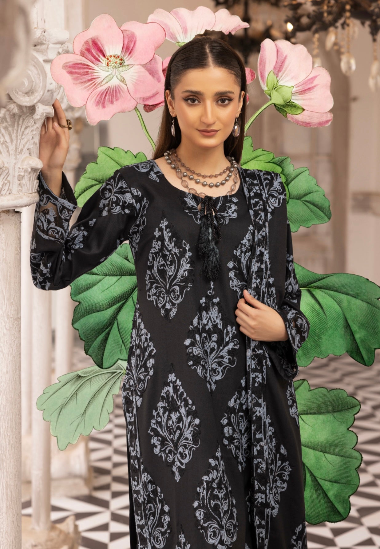 SIMRANS SIGNATURE EMBROIDERED DHANAK SUITS 3PC READYMADE SDR473