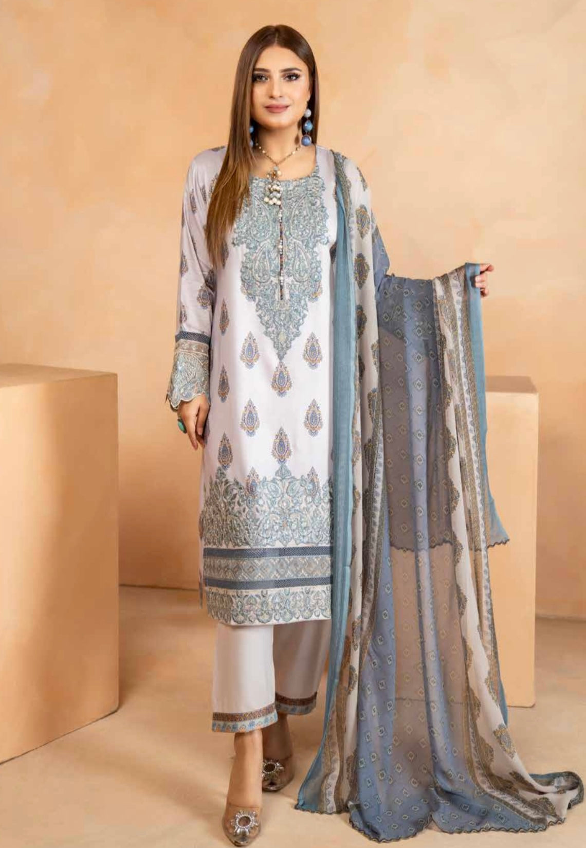 MUNIRA | EMBROIDERED LINEN READYMADE | MOL06