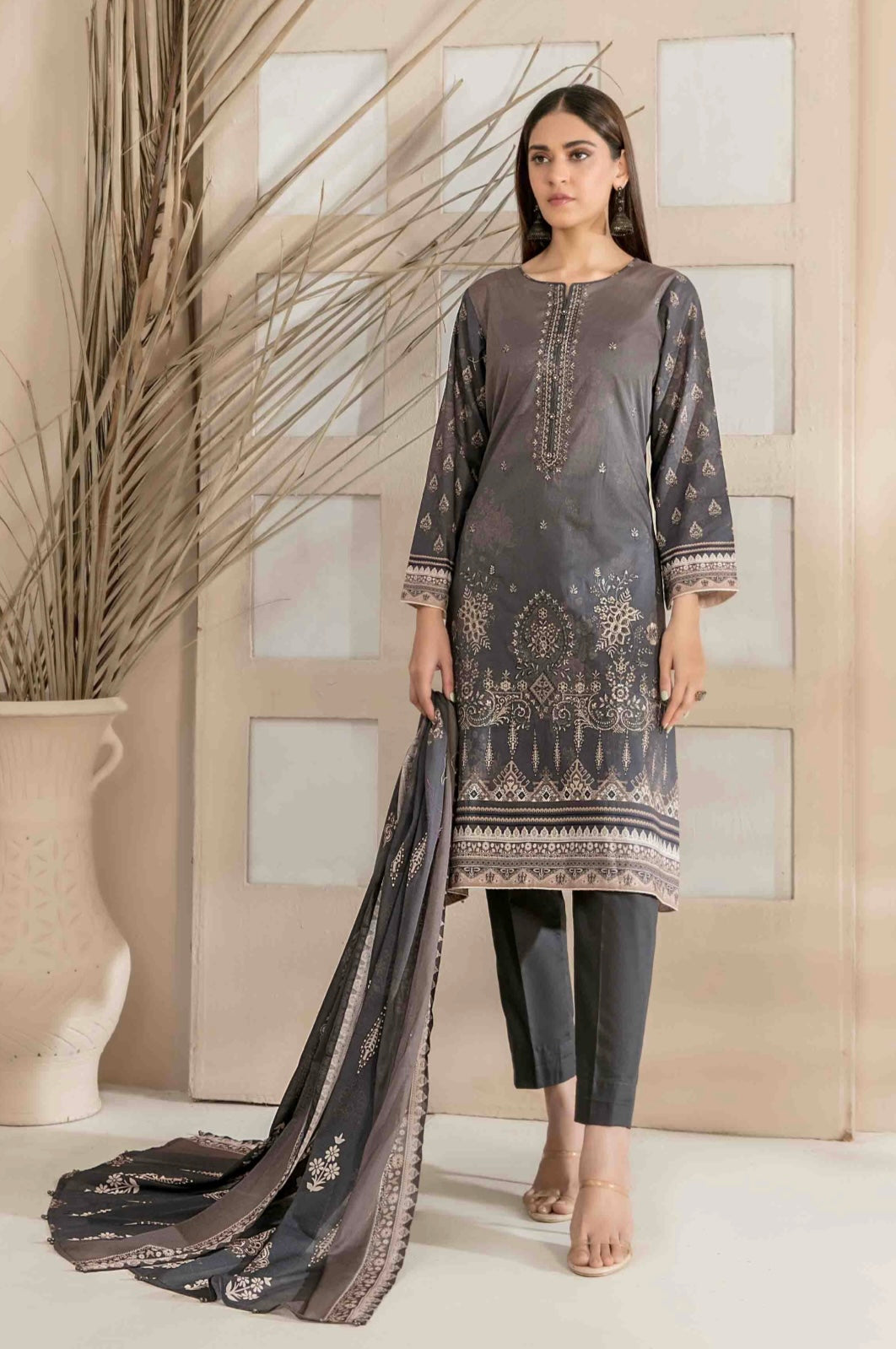 TAWAKKAL 3PC EMBROIDERED LAWN UNSTITCHED AYZEL : 09
