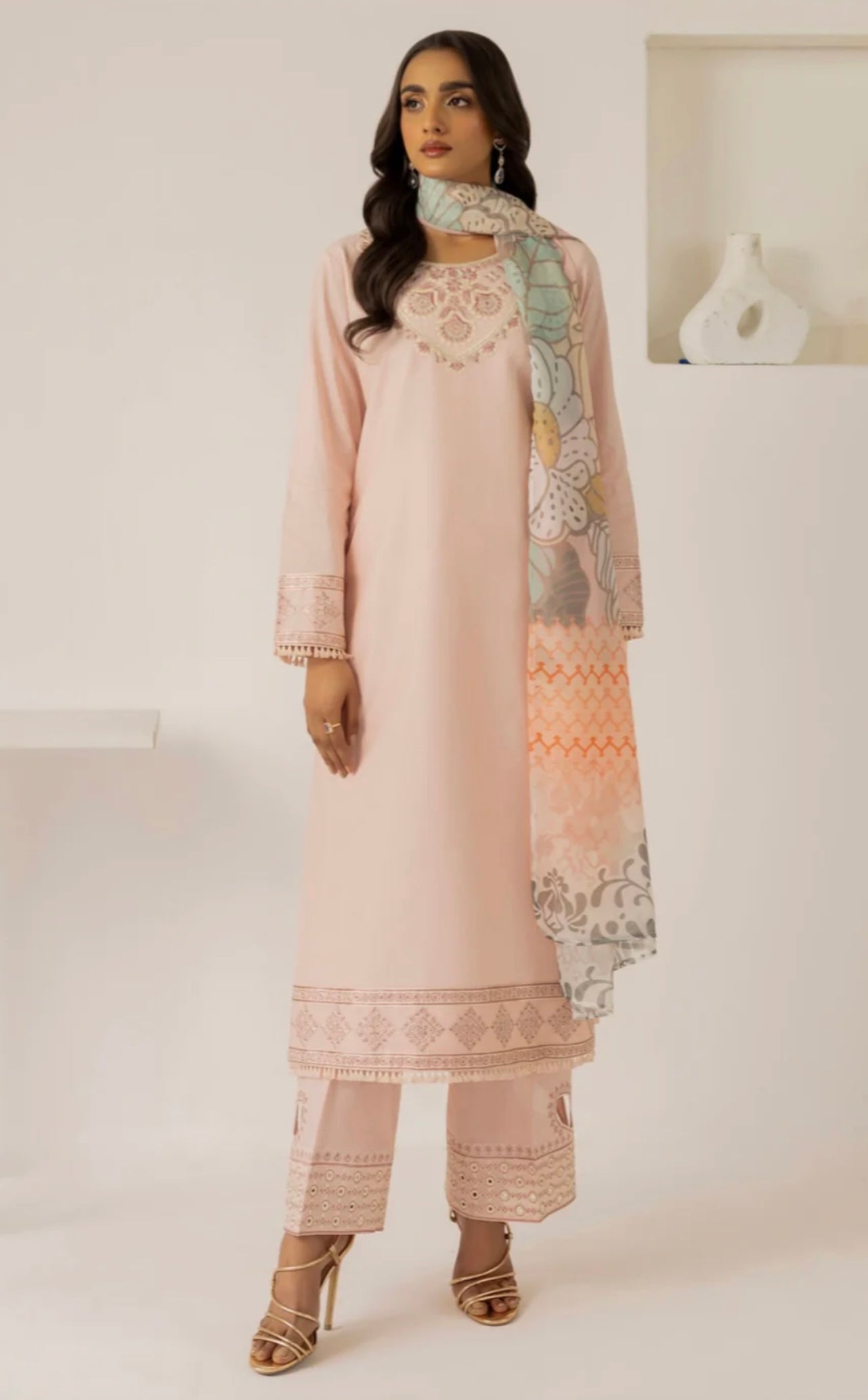 ESRA ‘MIZAJ’ | EMBORIDERED LAWN READYMADE | ERI01 MIRHA SPECIAL