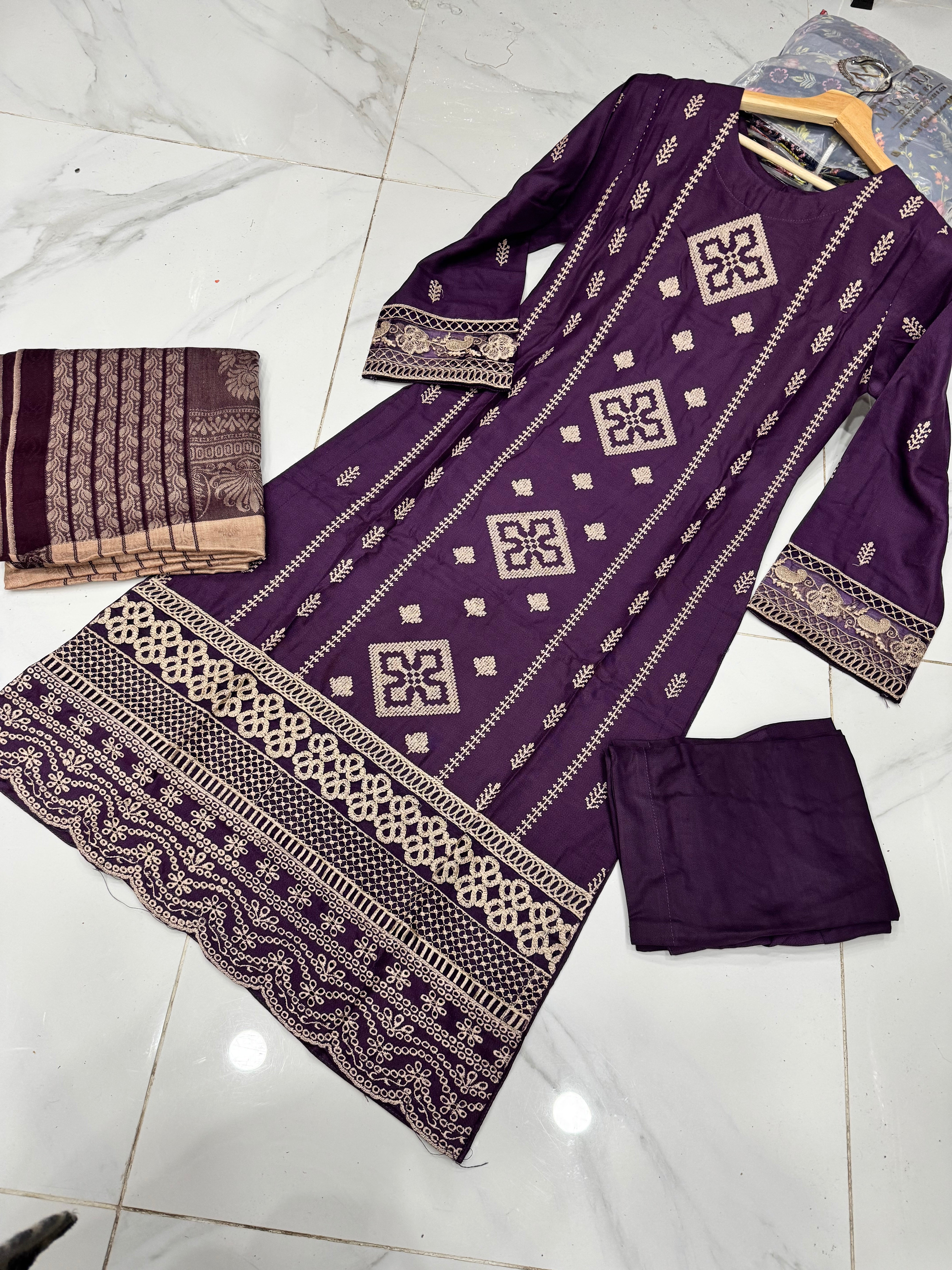 BAREEZE’ | EMBROIDERED DHANAK READYMADE | BD121