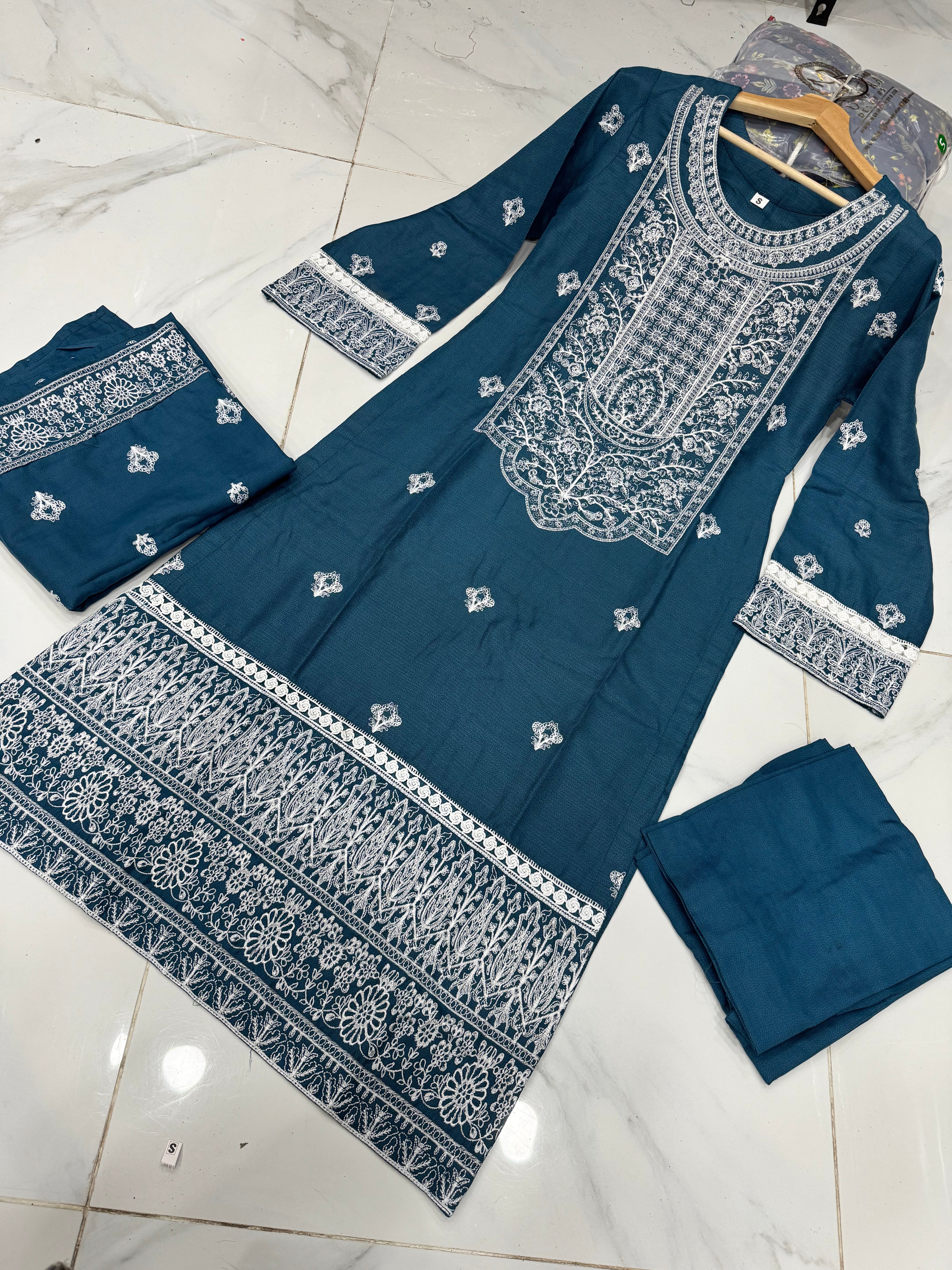 BAREEZE’ | EMBROIDERED DHANAK READYMADE| BDR126