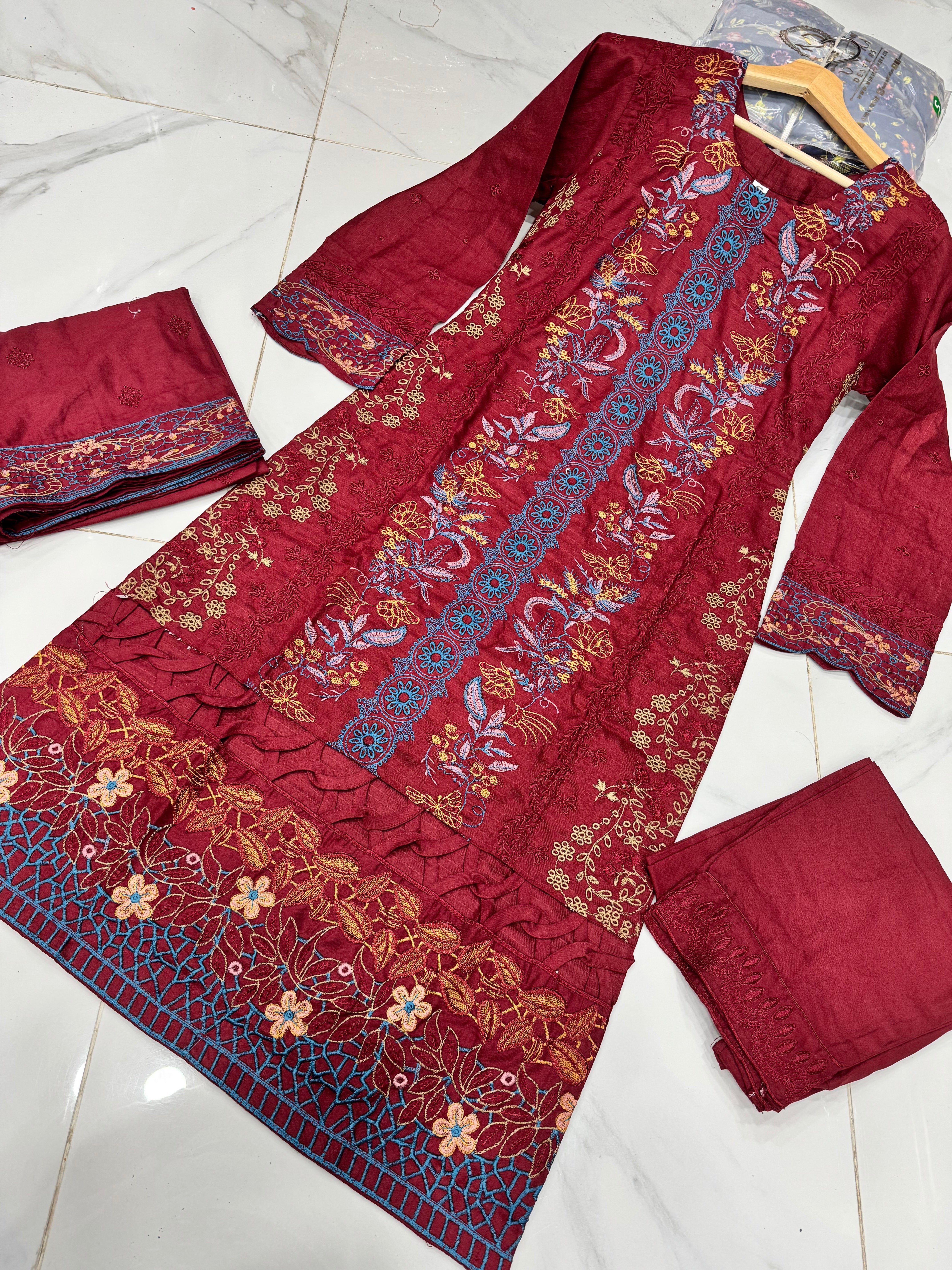 BAREEZE’ | EMBROIDERED DHANAK READYMADE| BDR129