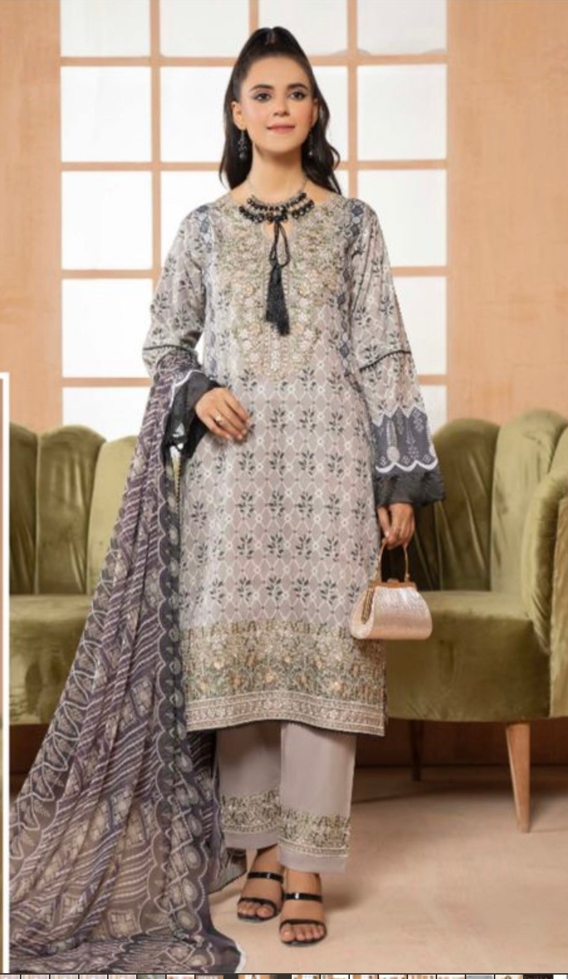 MUNIRA Embroidered Lawn Outfit with Chiffon Dupatta MSL01