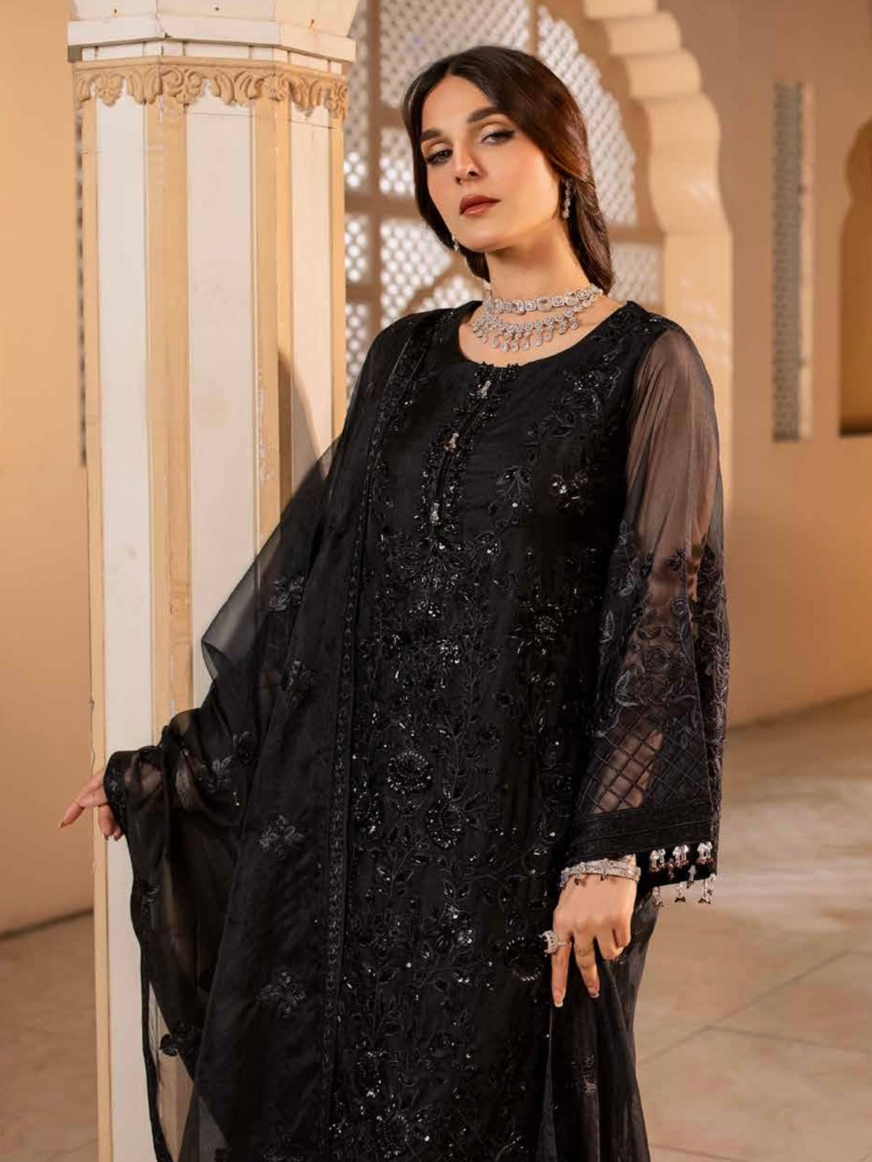 SIMRANS DASTAN EXCLUSIVE CHIFFON COLLECTION READYMADE CHARCOAL BLACK-04