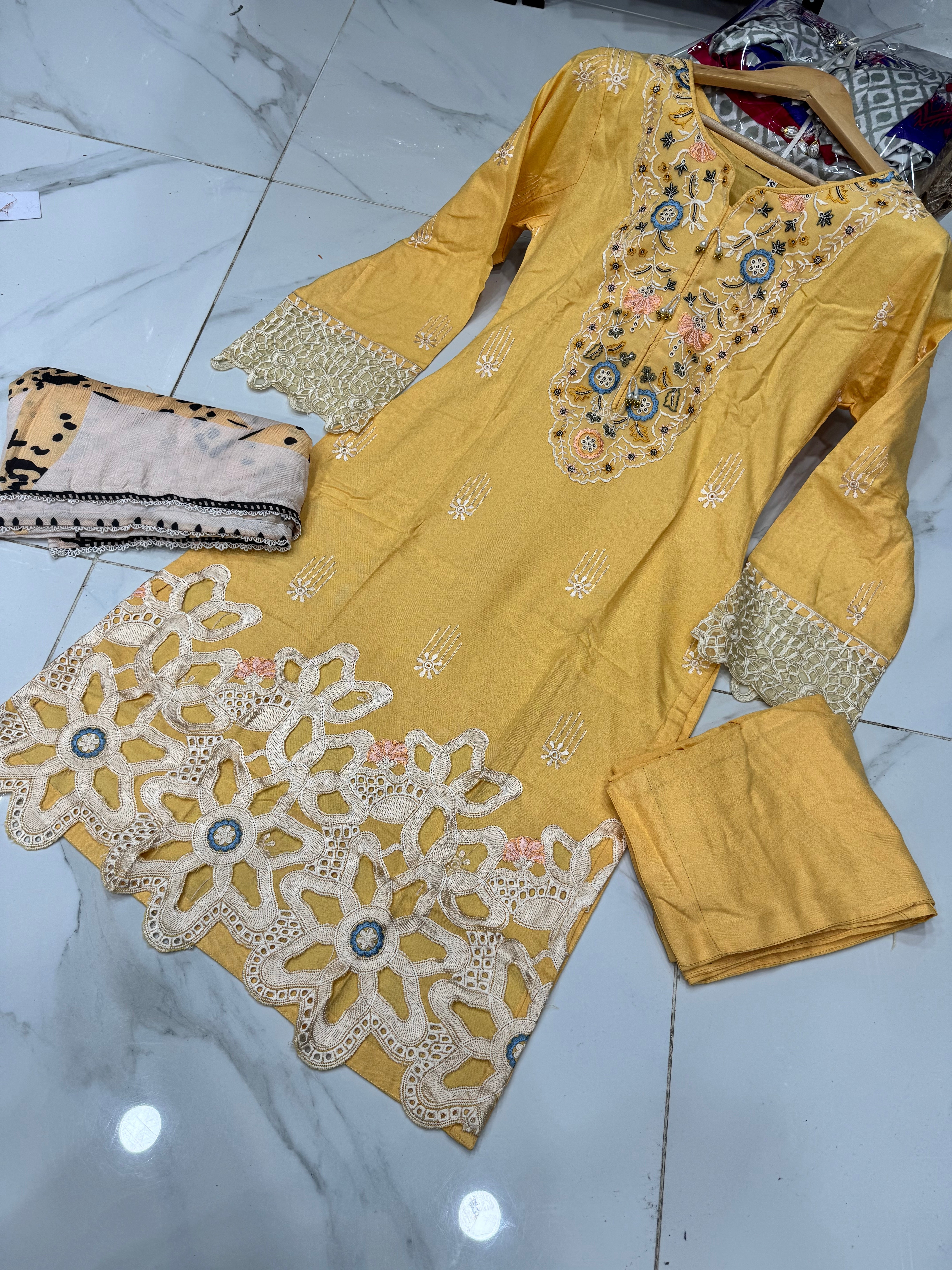 MUSHQ EMBROIDERED DHANAK 3PC READYMADE | MUSHQ-329