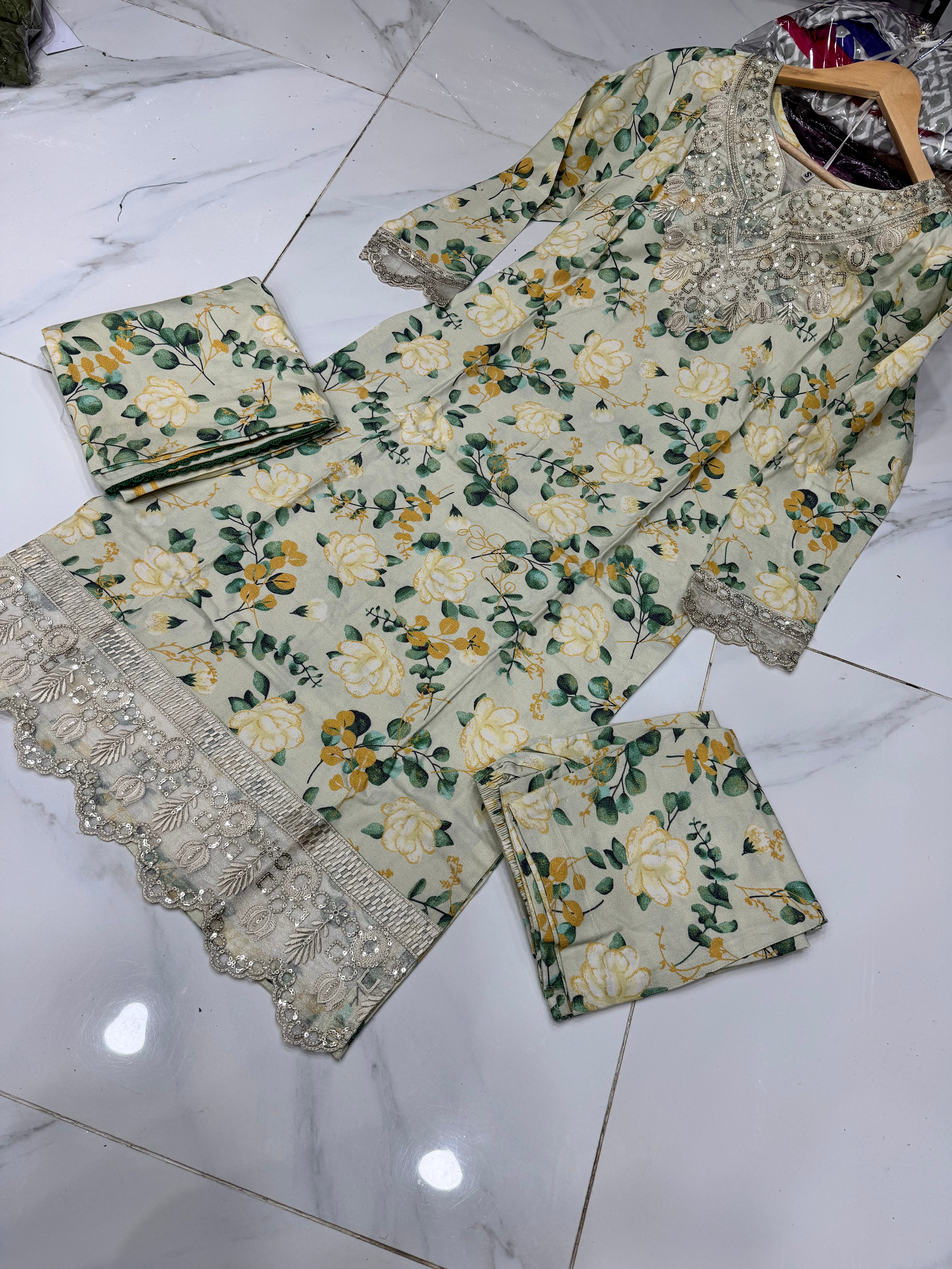 MUSHQ EMBROIDERED DHANAK 3PC READYMADE | MUSHQ-323