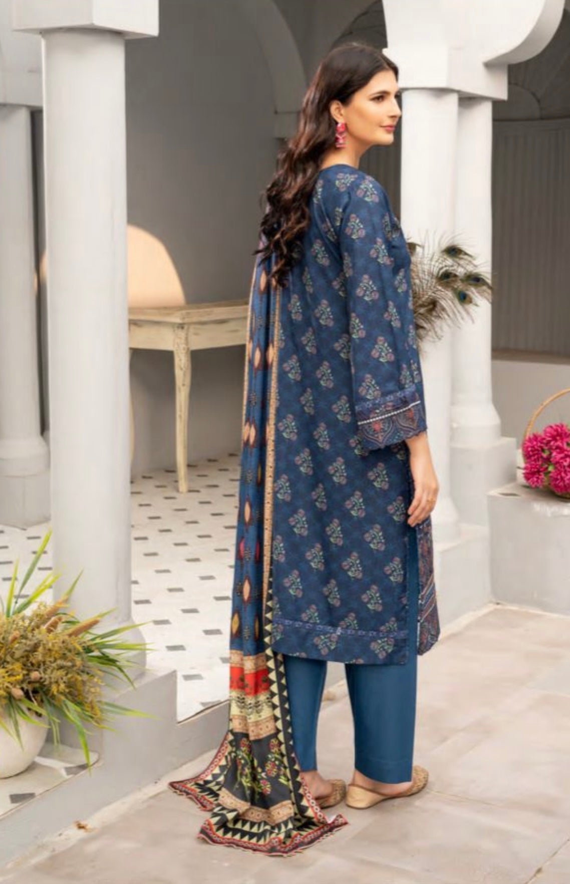 MUNIRA | EMBROIDERED DHANAK WOOL SHAWL READYMADE | MBL03