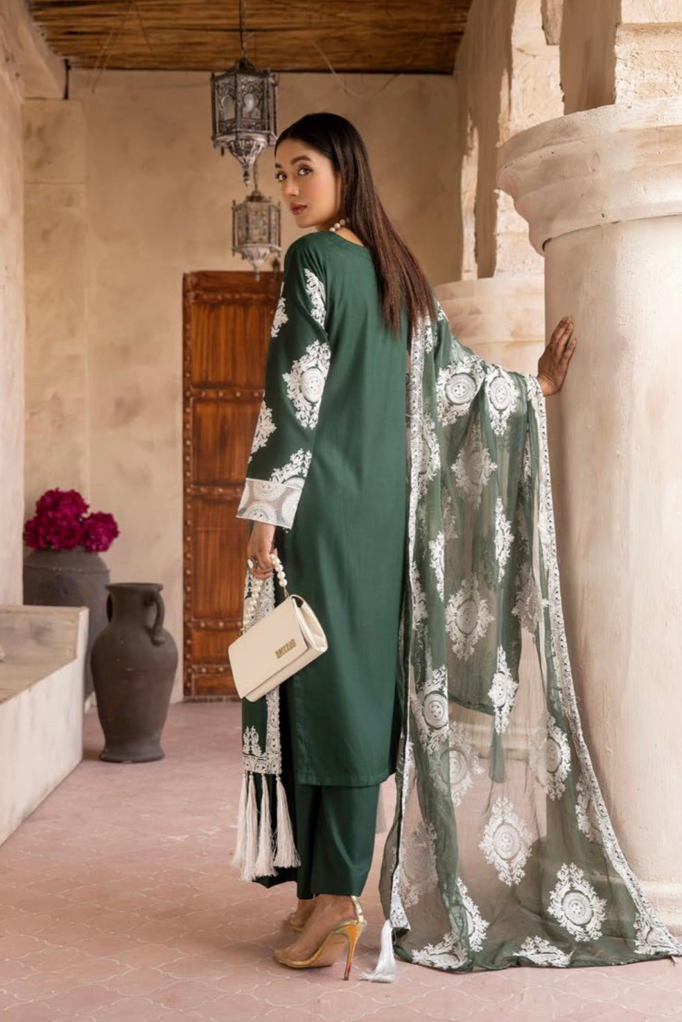 SIMRANS ‘CHAND’ | EMBROIDERED LINEN 3PC READYMADE | SM442-GREEN