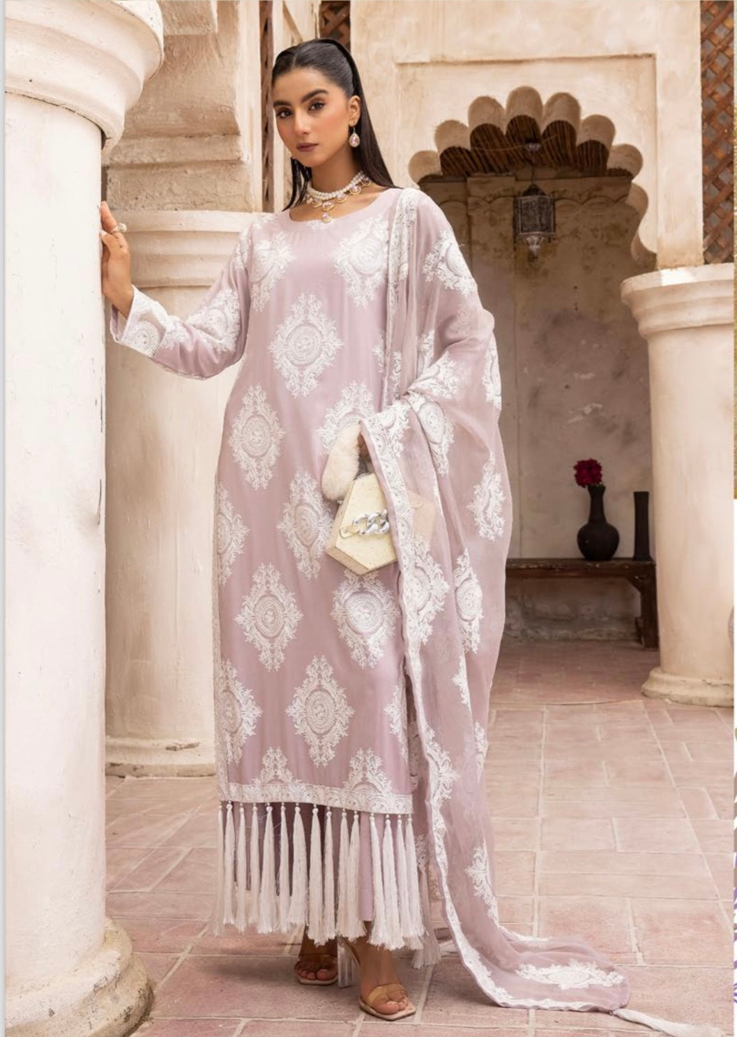 SIMRANS ‘CHAND’ | EMBROIDERED LINEN 3PC READYMADE | SM443-DUSYPINK