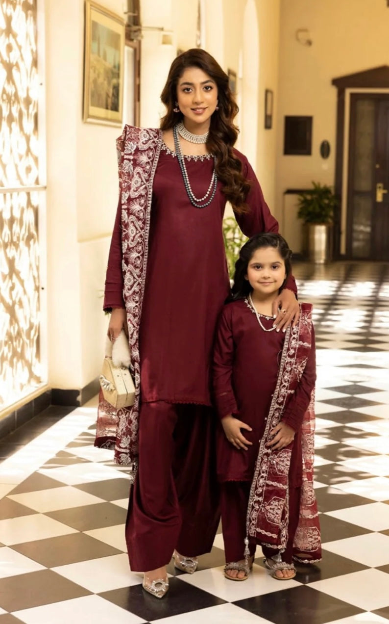 SIMRANS ‘KAASH’ | EID SPECIAL EMBROIDERED VISCOSE MOTHER & DAUGHTER READYMADE | SM107