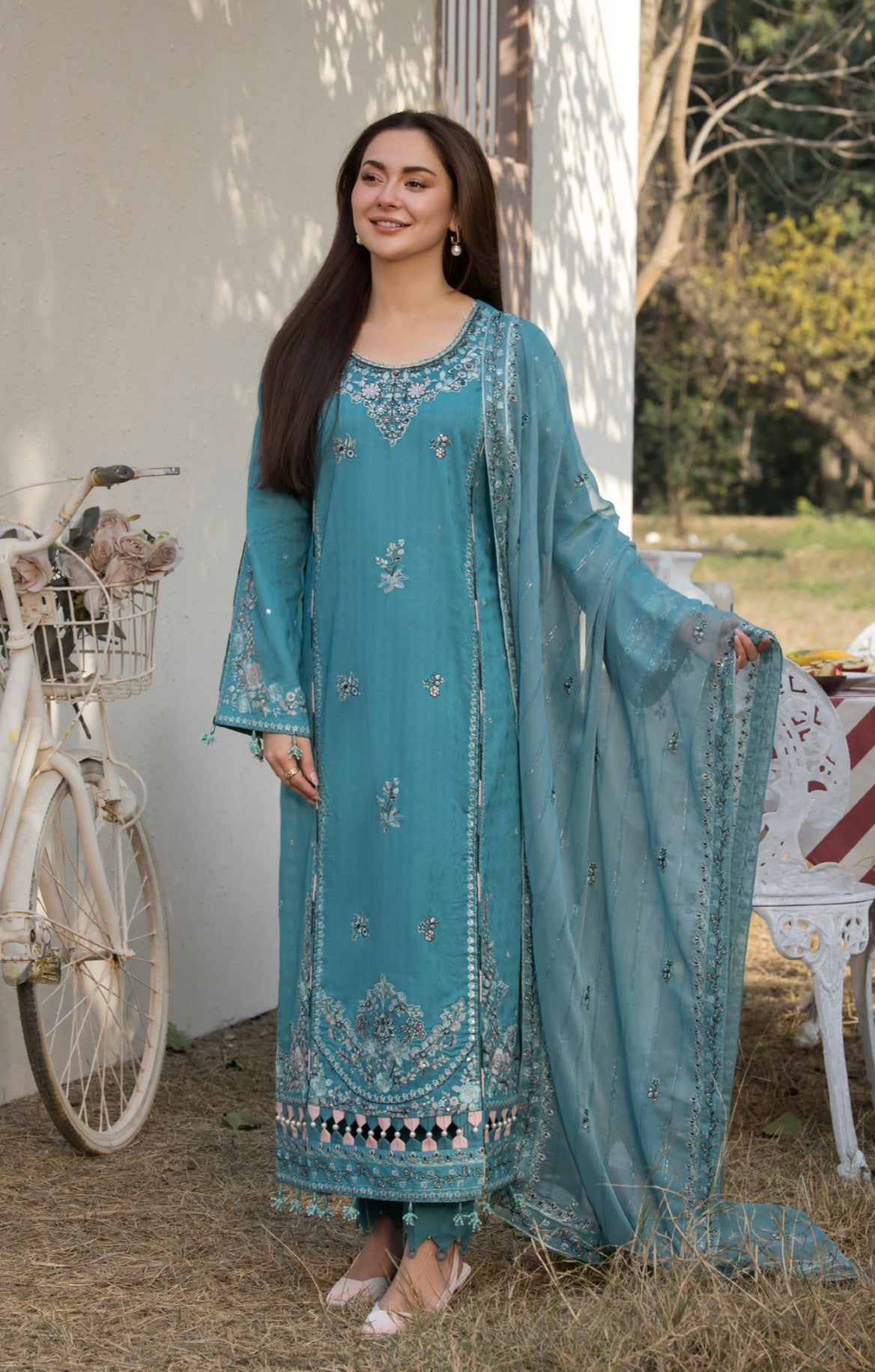 SIMRANS Janaan lavish Eid 2025 3 piece jacquard collection SMJ04