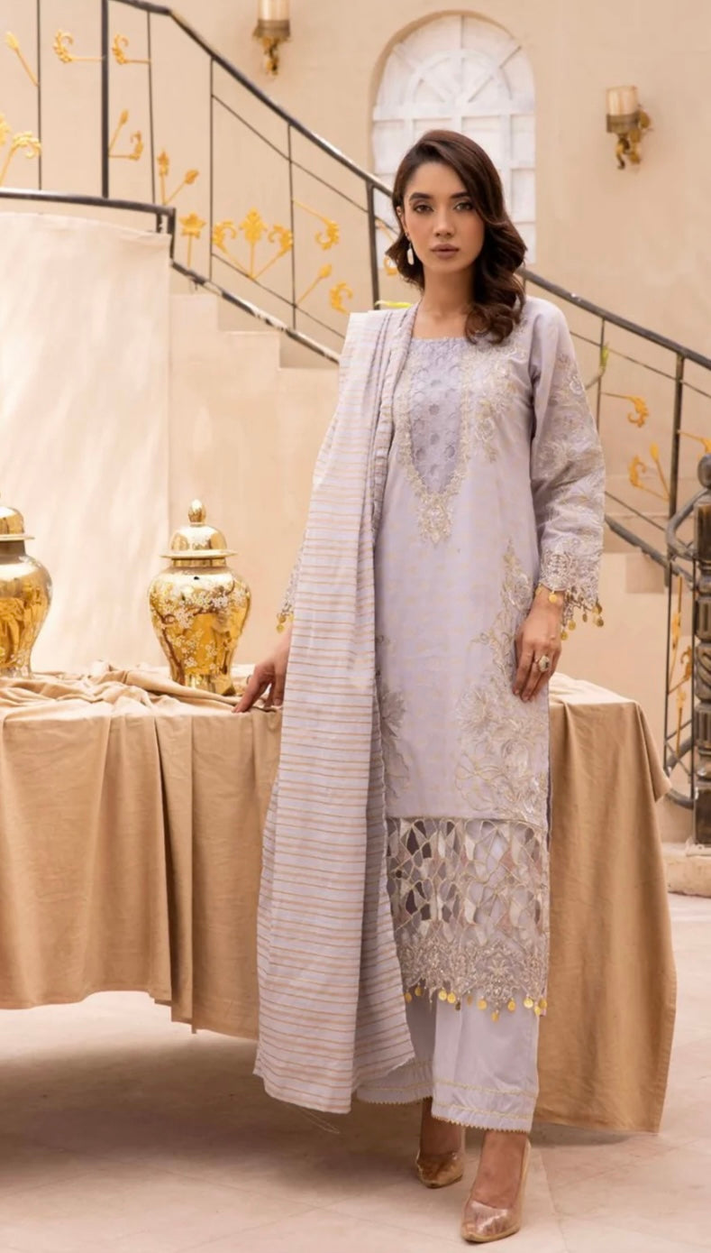 SIMRANS EID SPECIAL ‘DUAA NUR’ | EMBROIDERED JACQUARD READYMADE | SM112