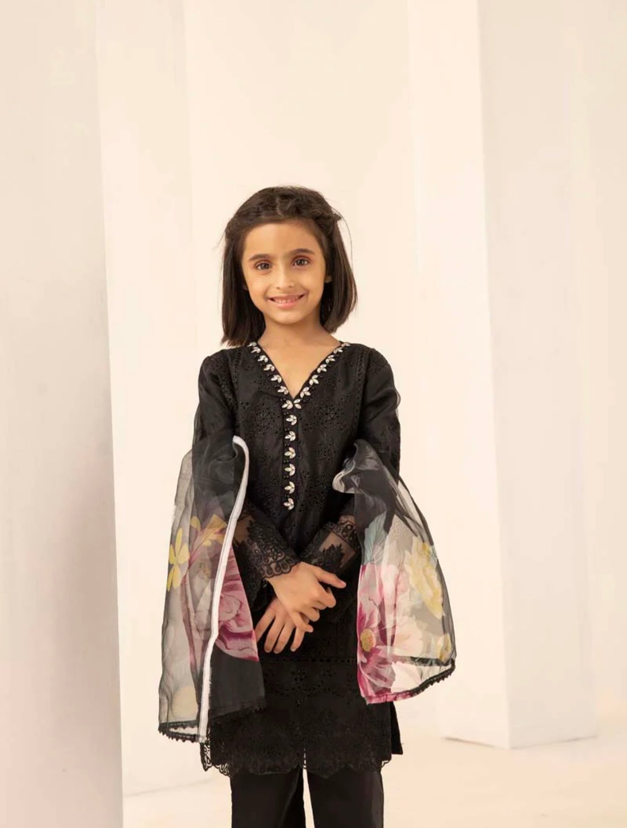 SIMRANS ‘KYLIE’ | EMBROIDERED CHIKANKARI MOTHER & DAUGHTER/kids READYMADE | SM461