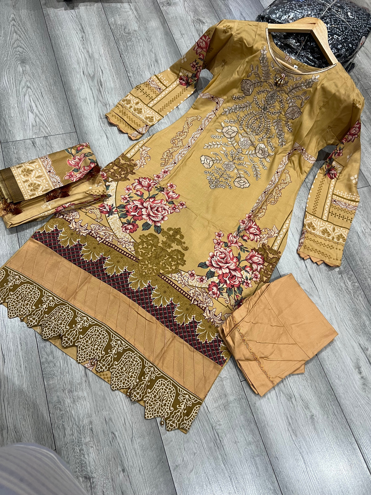 NISHAT EMBROIDERED 3PC DHANAK READYMADE | AYZEL133
