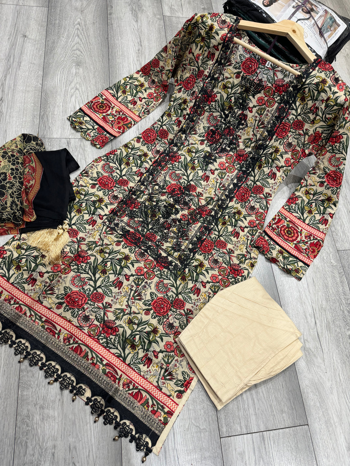 NISHAT EMBROIDERED LAWN 3PC READYMADE - N2743