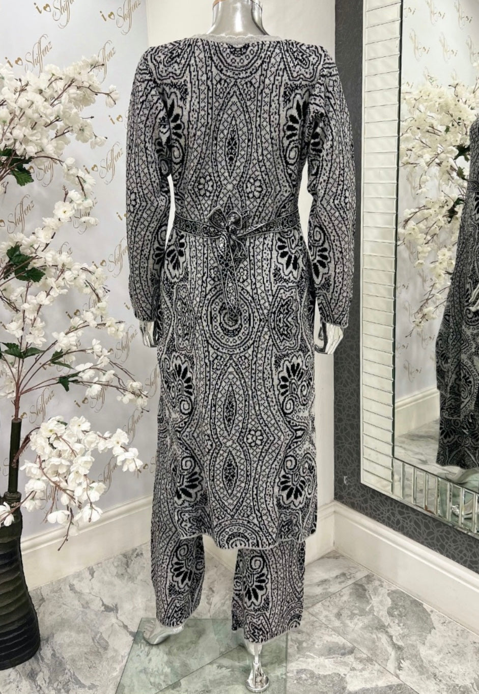 SIMRANS 2 Piece Jacquard knitwear co-ord set in black KNTWR05-GREY