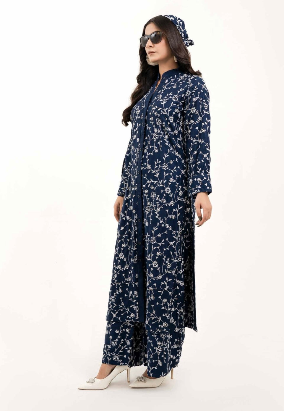 SIMRANS Dhanak Fully Embroidered 2 Pc Co-ords Set in Navy article-05