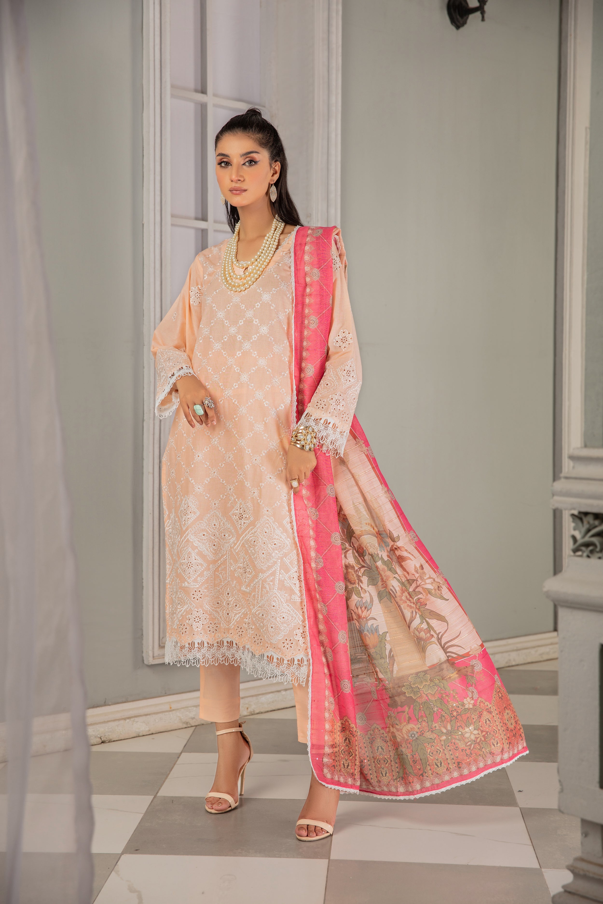 SIMRANS ‘KOHAAR’ | EMBROIDERED CHIKENKARI 3PC READYMADE | SM463