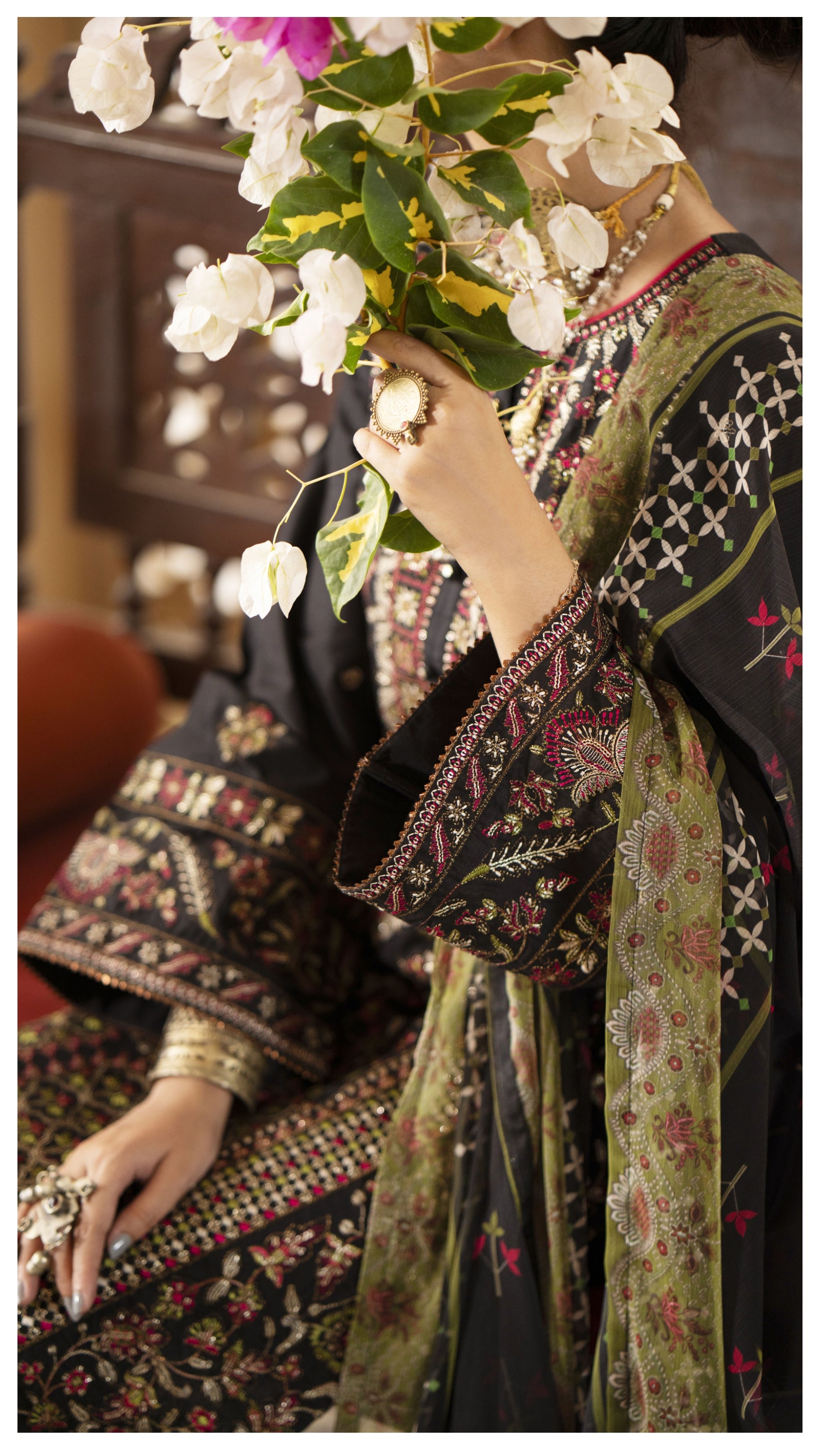 CASUAL LITE ‘MASHRIQI’ | LUXURY EMBROIDERED COTTON READYMADE | MIRHA SPECIAL 2085