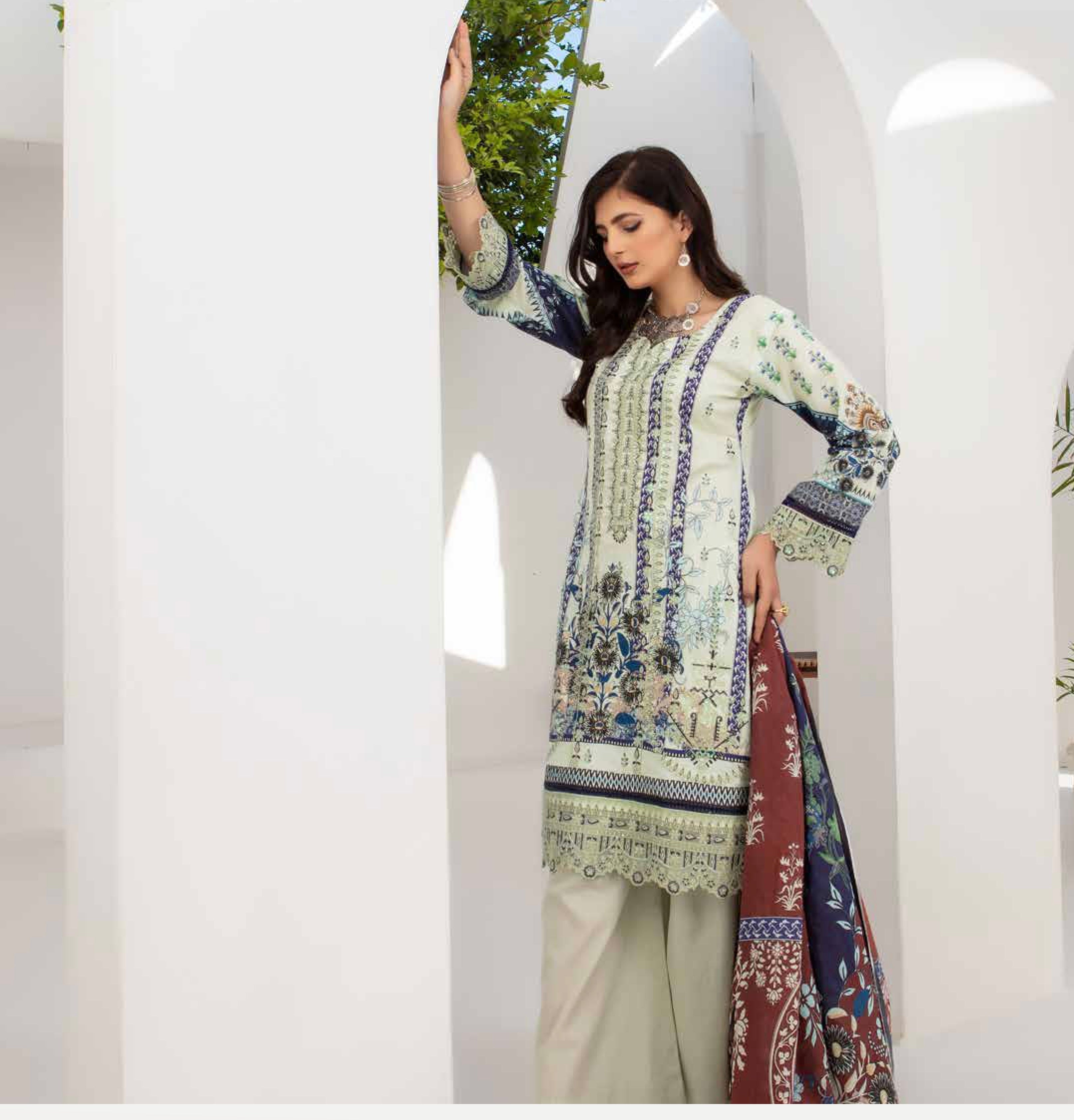 MUNIRA | EMBROIDERED LAWN READYMADE | MTL04