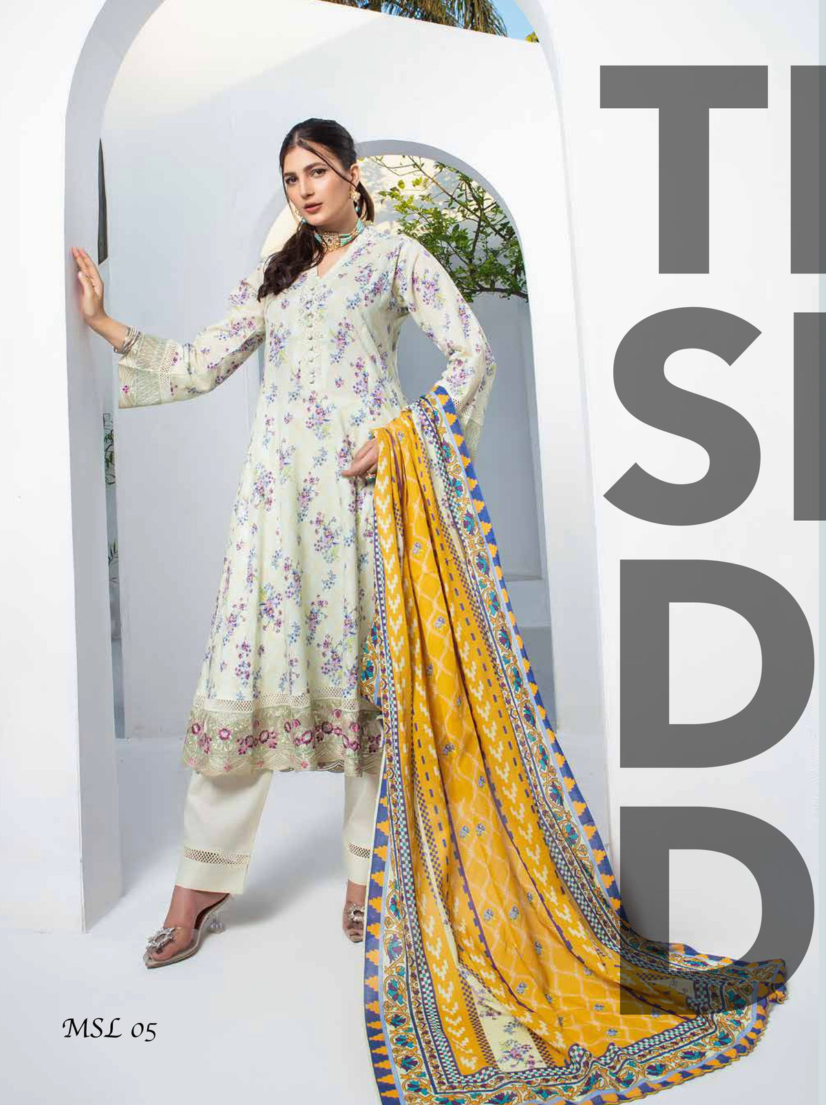 MUNIRA | EMBROIDERED LAWN READYMADE | MTL06