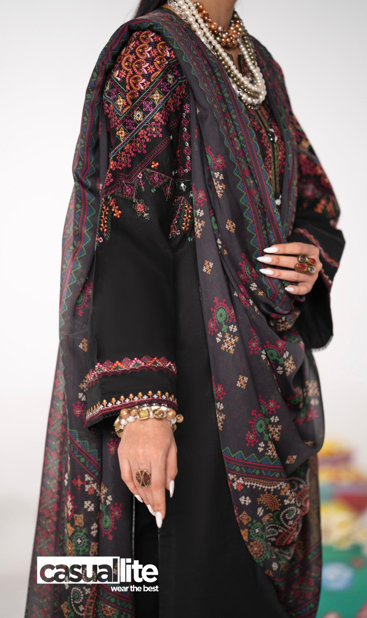 PAS-E-PARDA’ | LUXURY EMBROIDERED COTTON READYMADE | MIRHA SPECIAL 0196