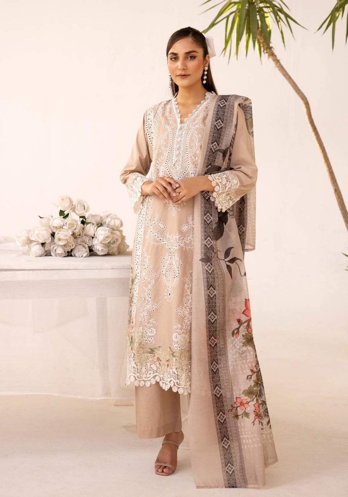 SOBIA NAZIR BY SIMRANS 3PC EMBROIDERED READYMADE SSN323