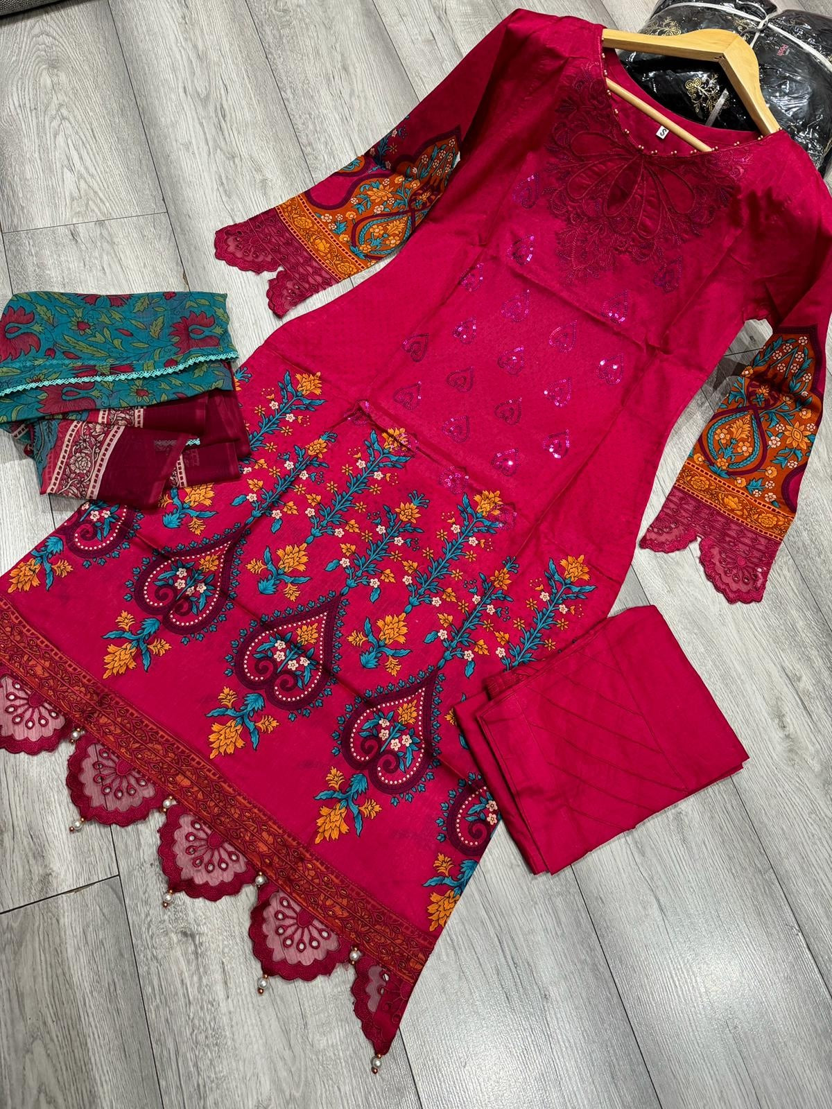 NISHAT 3PC DIGITAL EMBROIDERED LAWN READYMADE | NDPL053