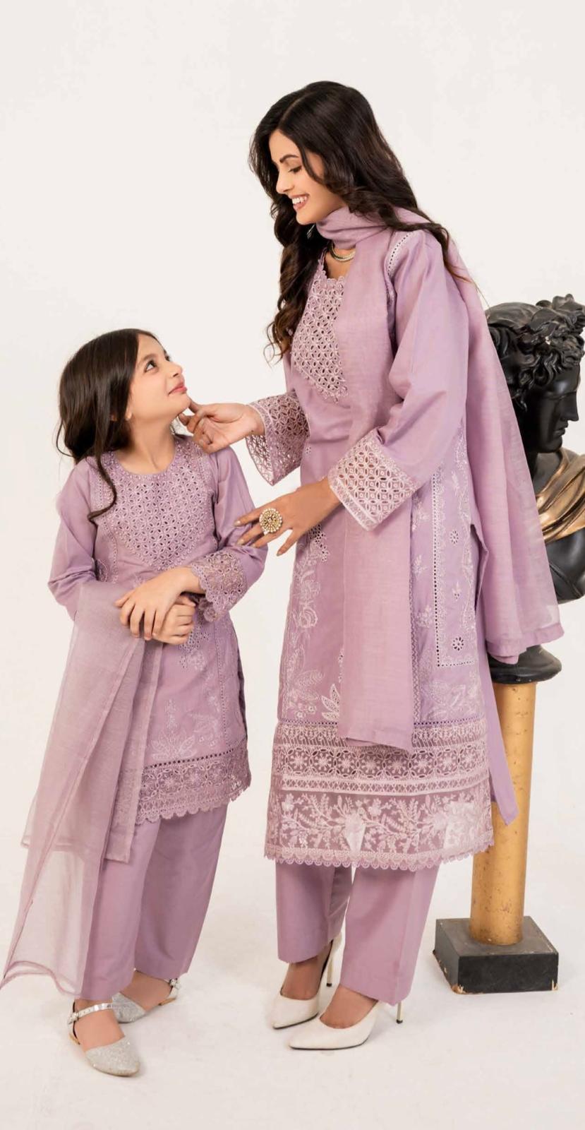 SIMRANS CHICKNKARI MOTHER & DAUGHTER/kids 3PC READYMADE SM444